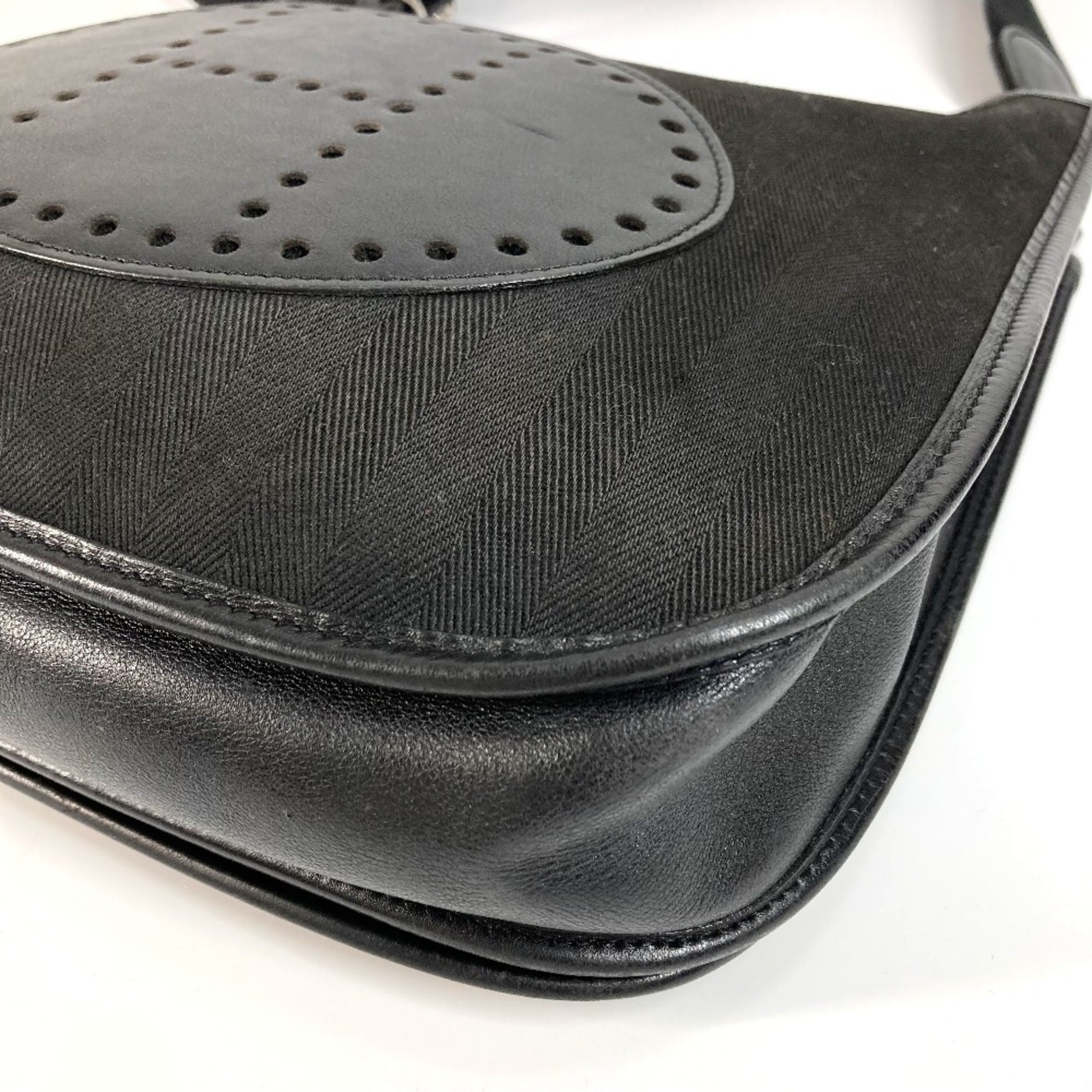 Hermes Black Leather Canvas Pochette Shoulder Bag (Pre-Owned)