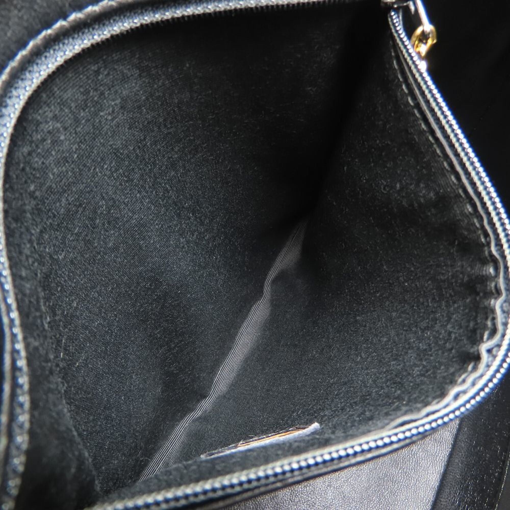 Chanel Black Grained Calfskin Tote Bag (Pre-Owned)