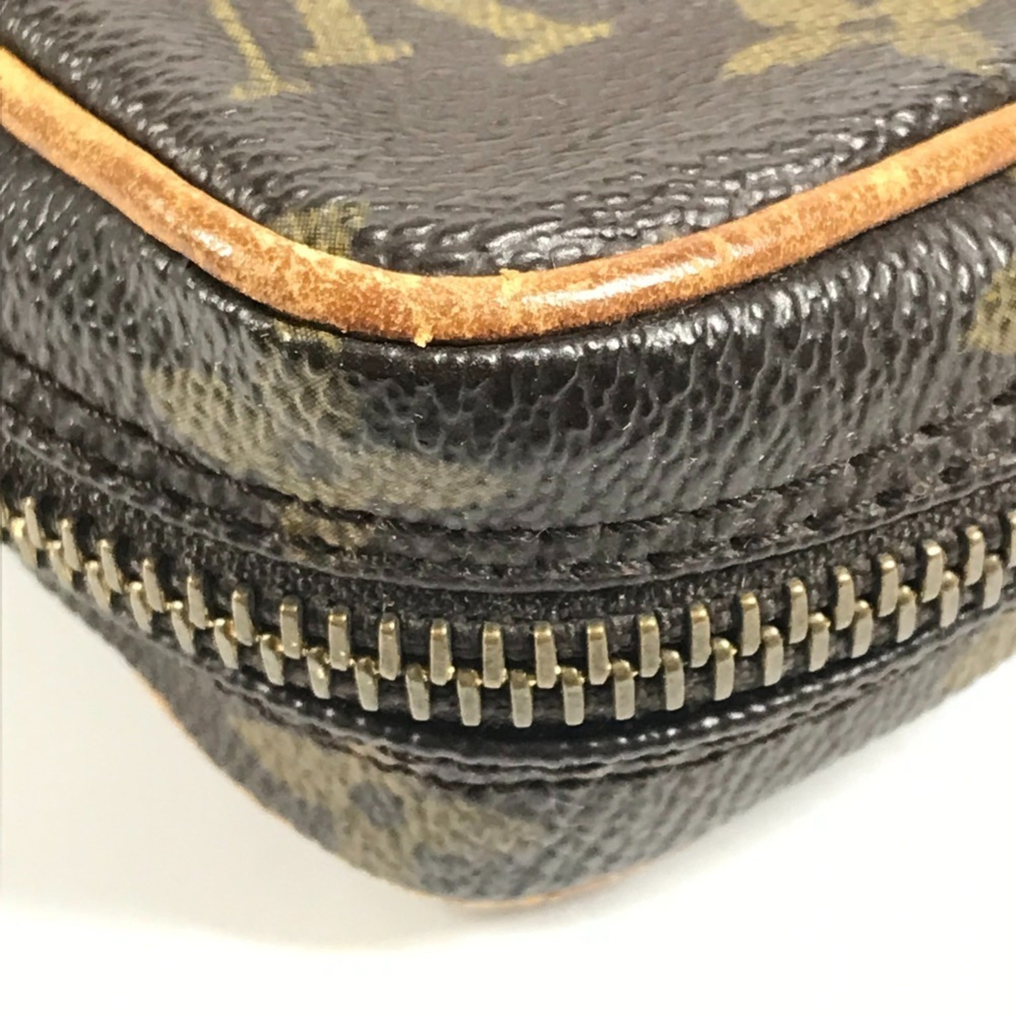 Louis Vuitton Brown Monogram Monogram Canvas Pochette Shoulder Bag (Pre-Owned)
