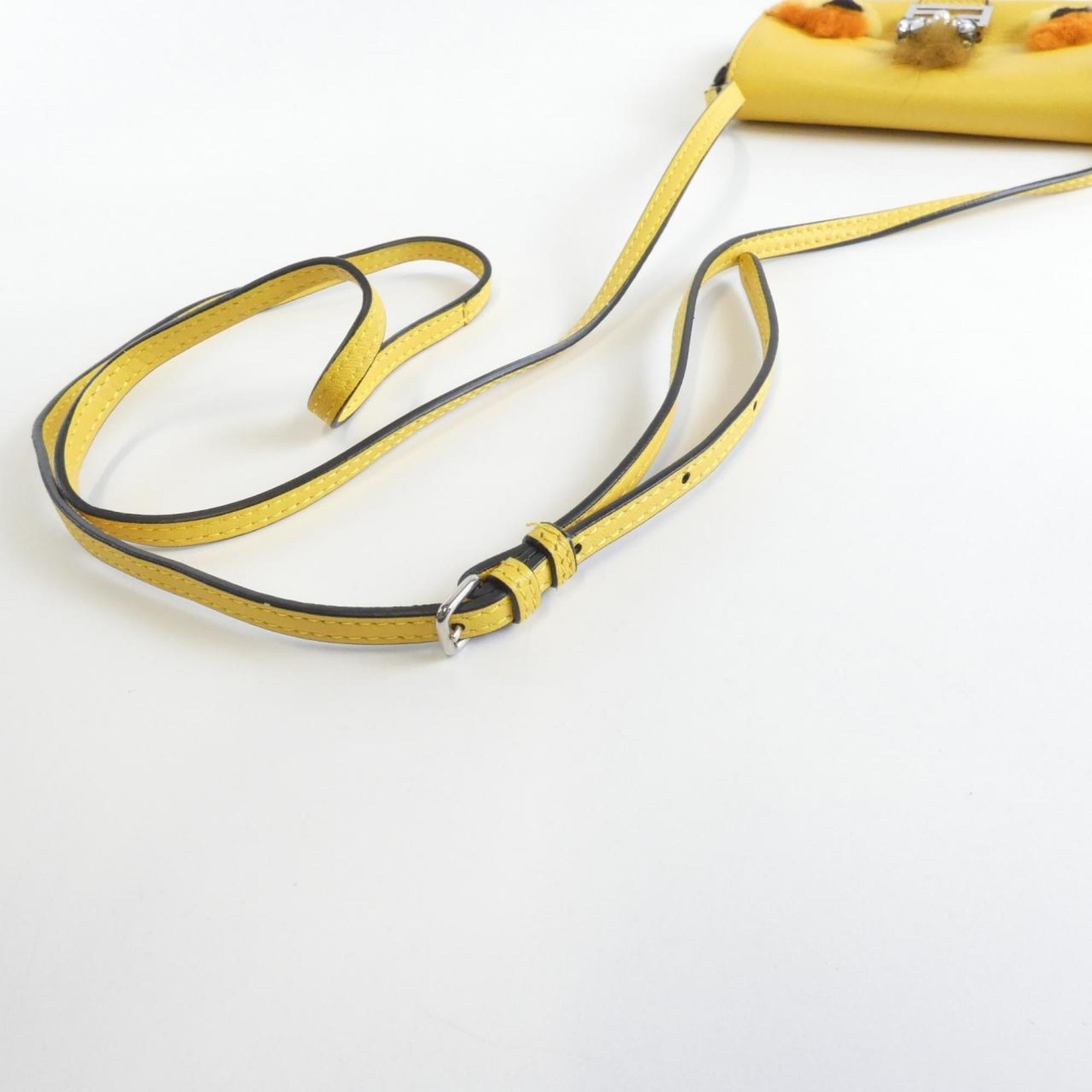 Fendi Yellow Leather Baguette Bag Handbag (Pre-Owned)