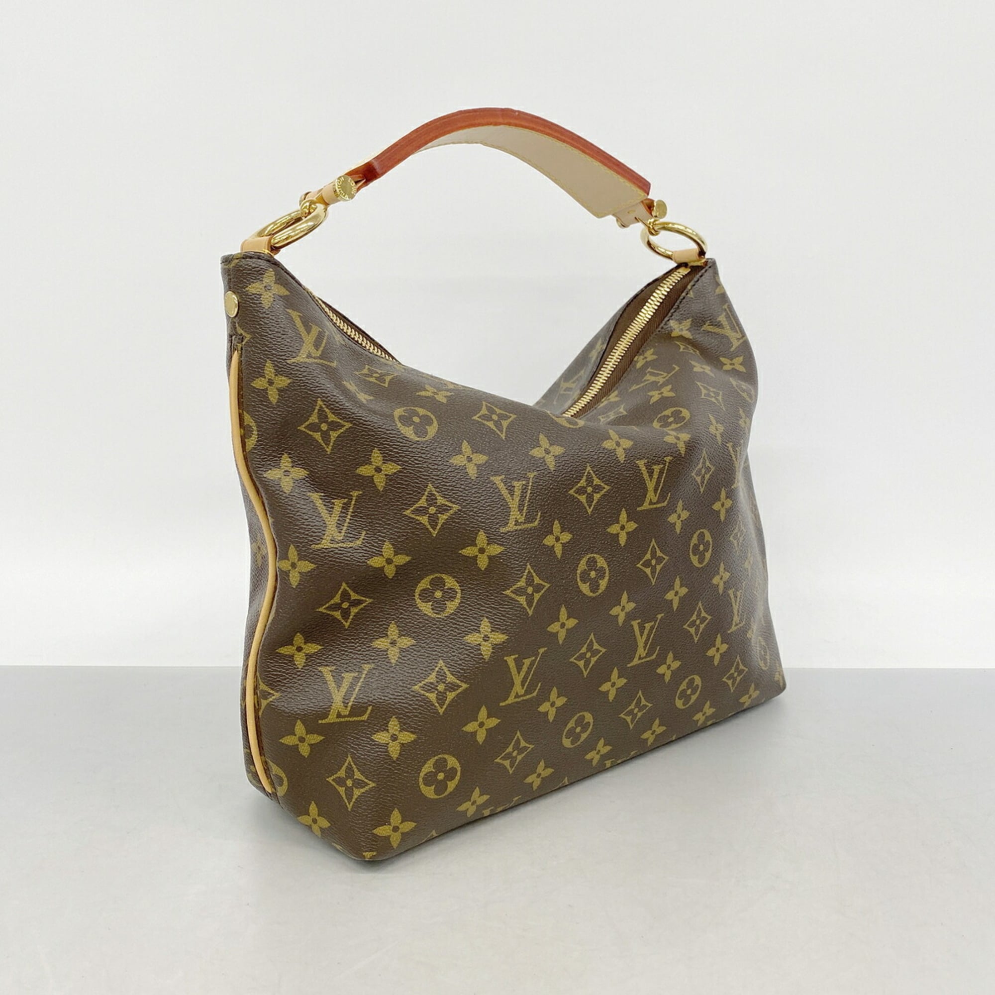 Louis Vuitton Brown Shoulder Bag (Pre-Owned)
