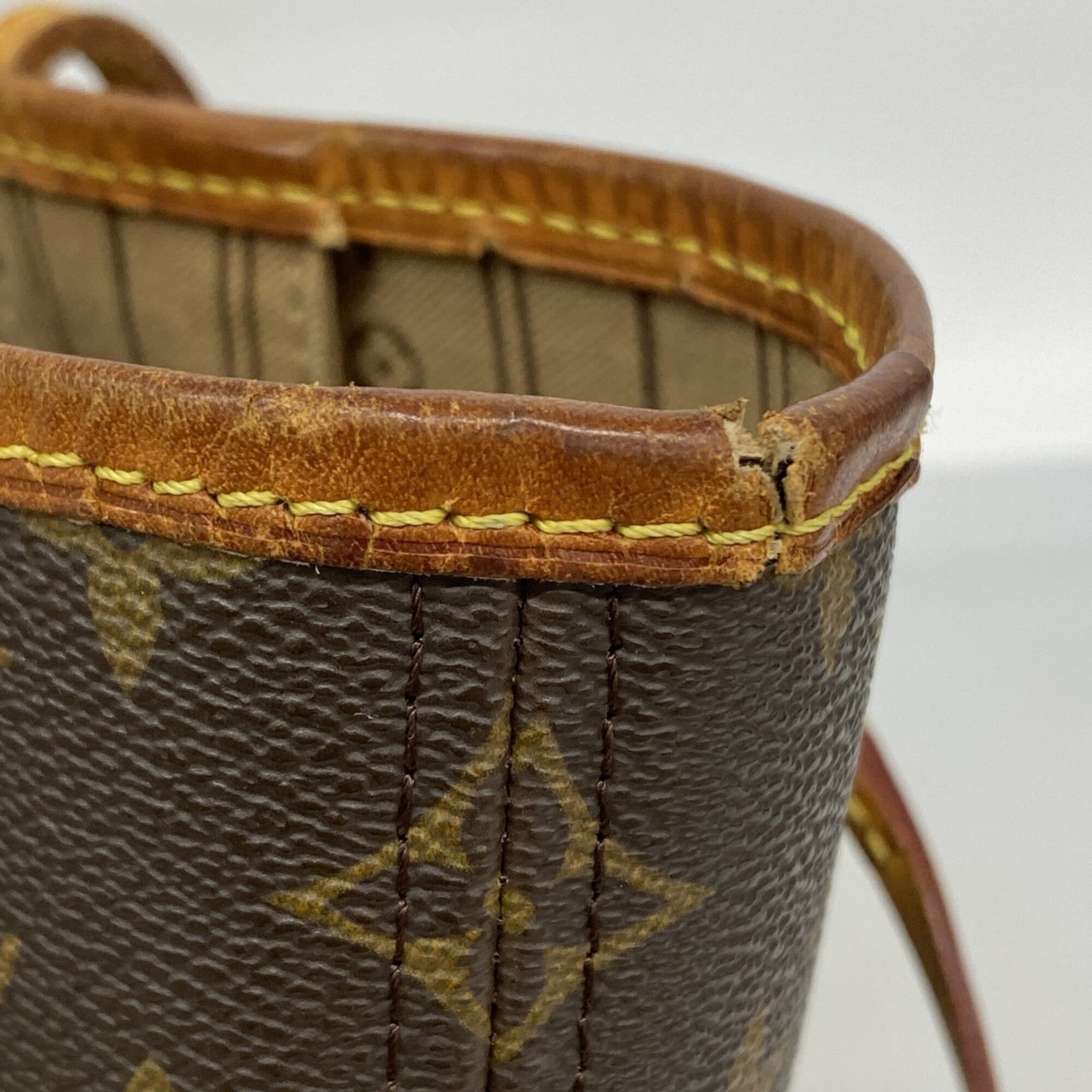 Louis Vuitton Brown Tote Bag (Pre-Owned)