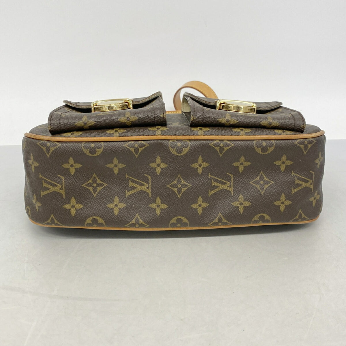 Louis Vuitton Brown Shoulder Bag (Pre-Owned)