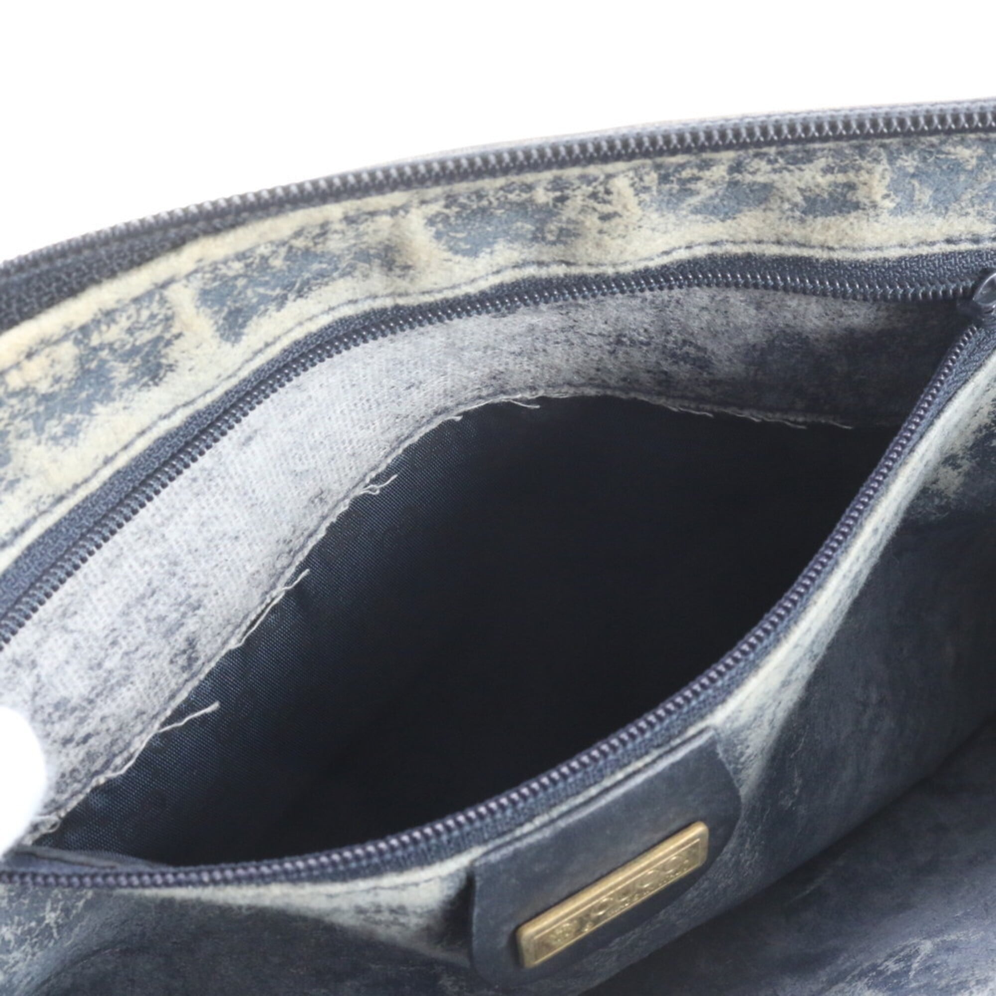 Gucci Navy White Micro Gg Leather Clutch Bag Handbag Pouch (Pre-Owned)