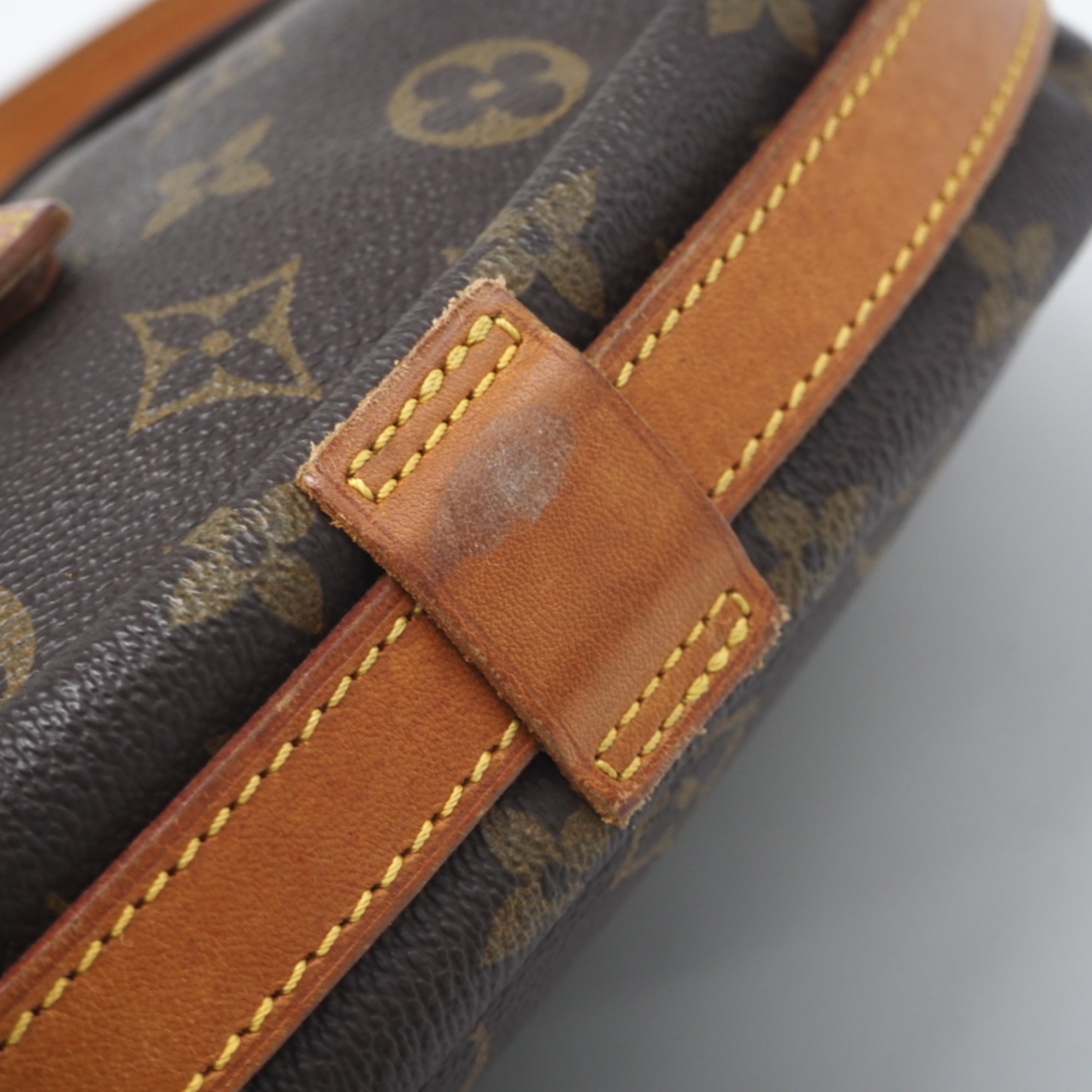 Louis Vuitton Brown Coated Canvas Leather Shoulder Bag (Pre-Owned)