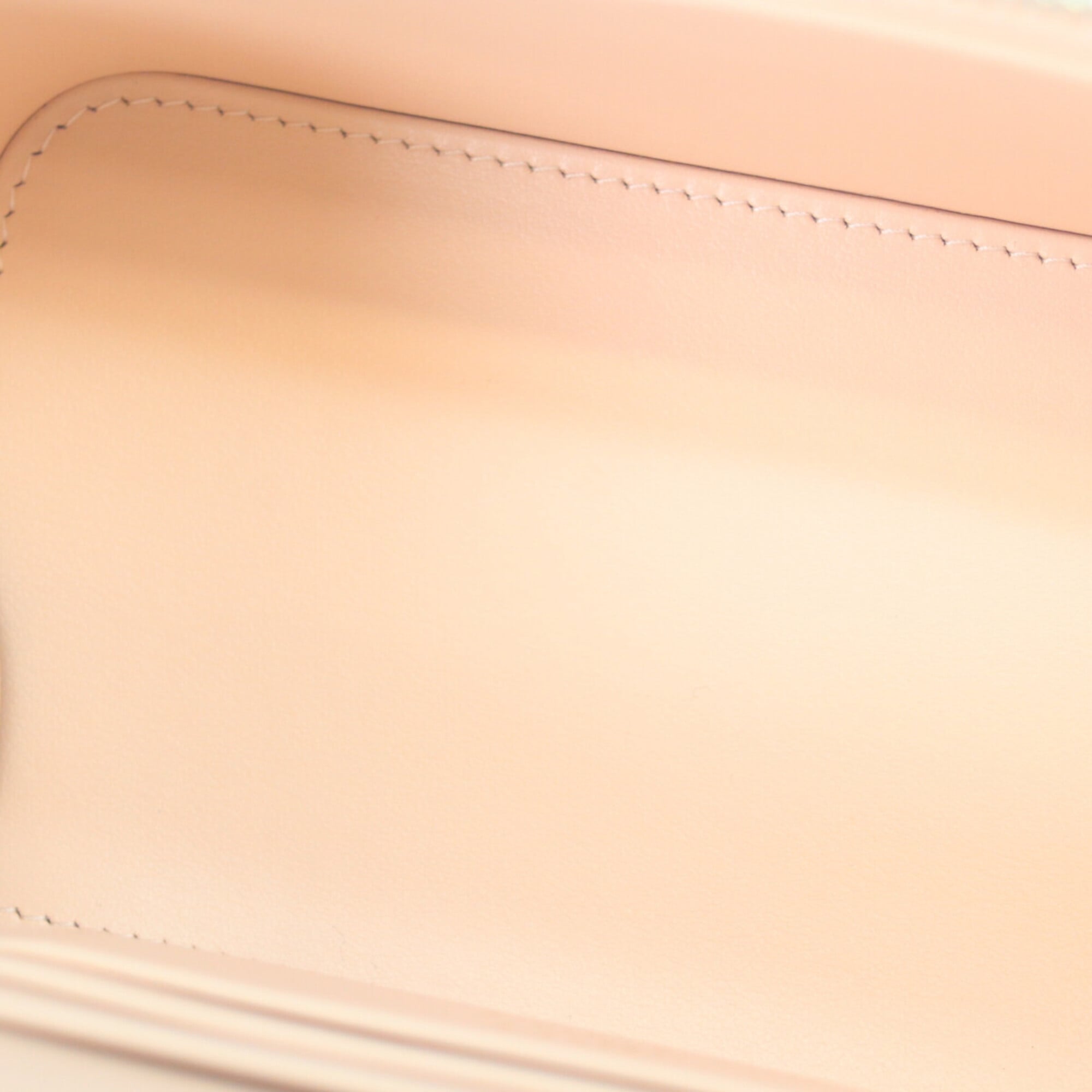 Chanel Pink Grained Calfskin Shoulder Bag (Pre-Owned)