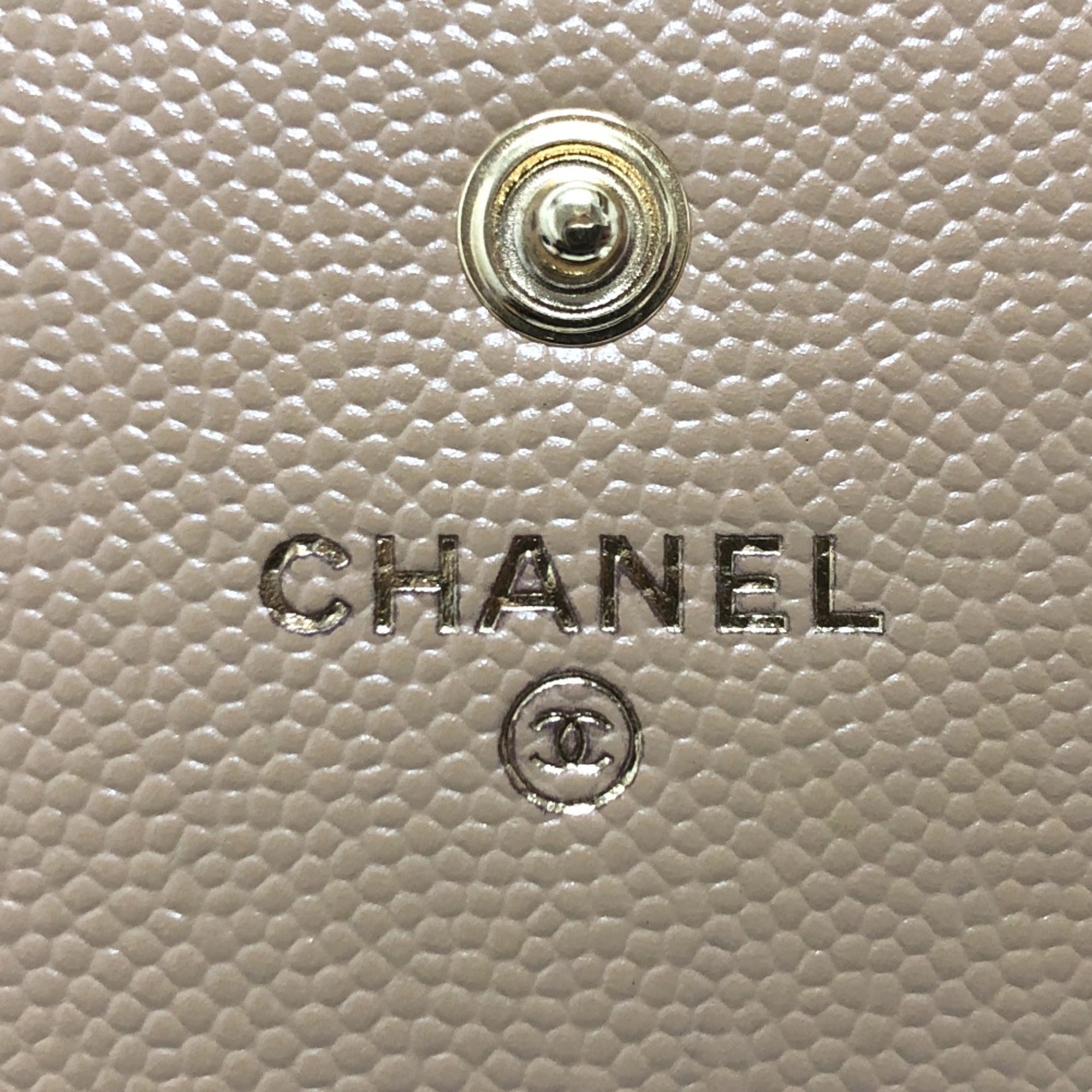 Chanel Beige Leather Long Wallet (Bi-Fold) (Pre-Owned)