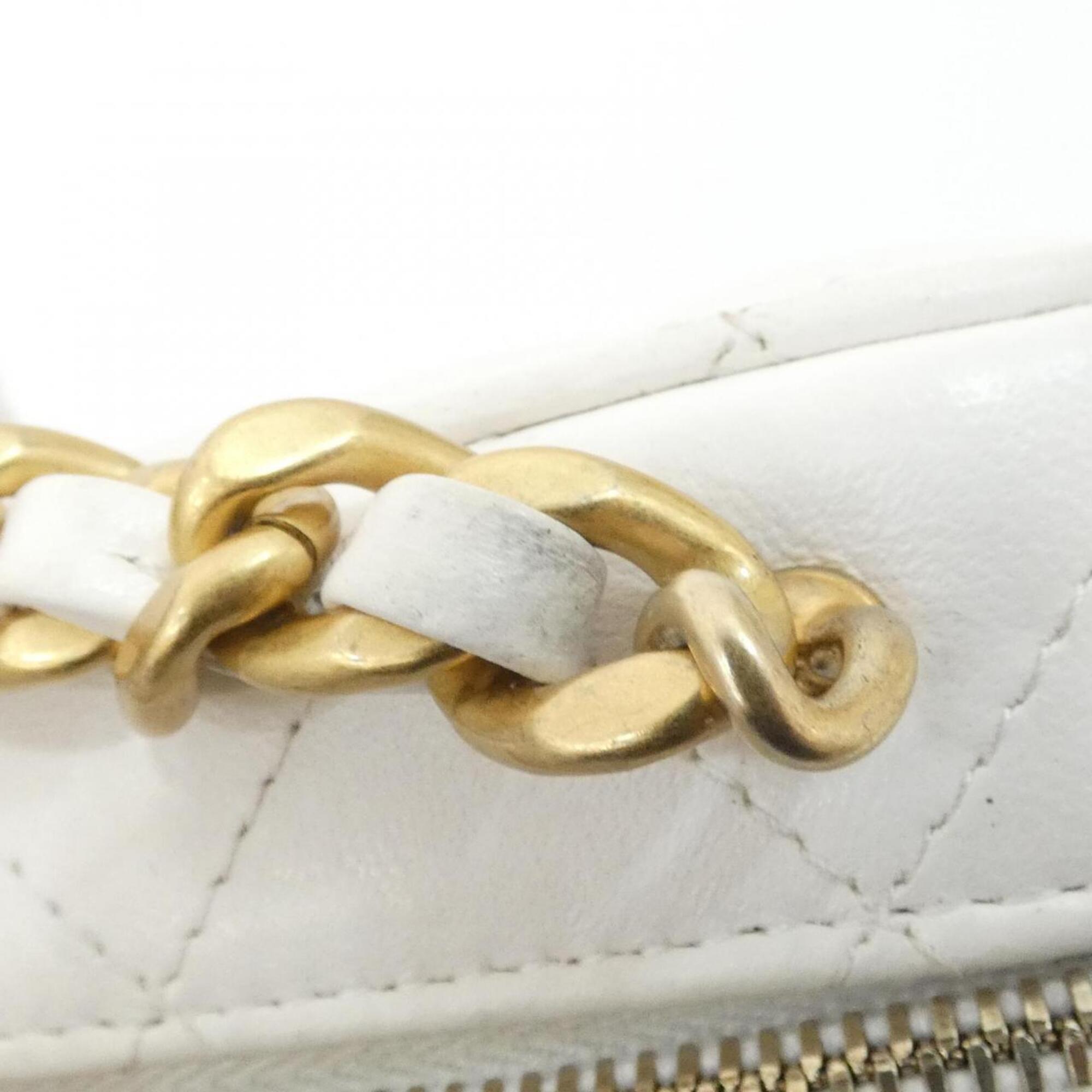 Chanel White Leather Handbag Shoulder Bag (Pre-Owned)