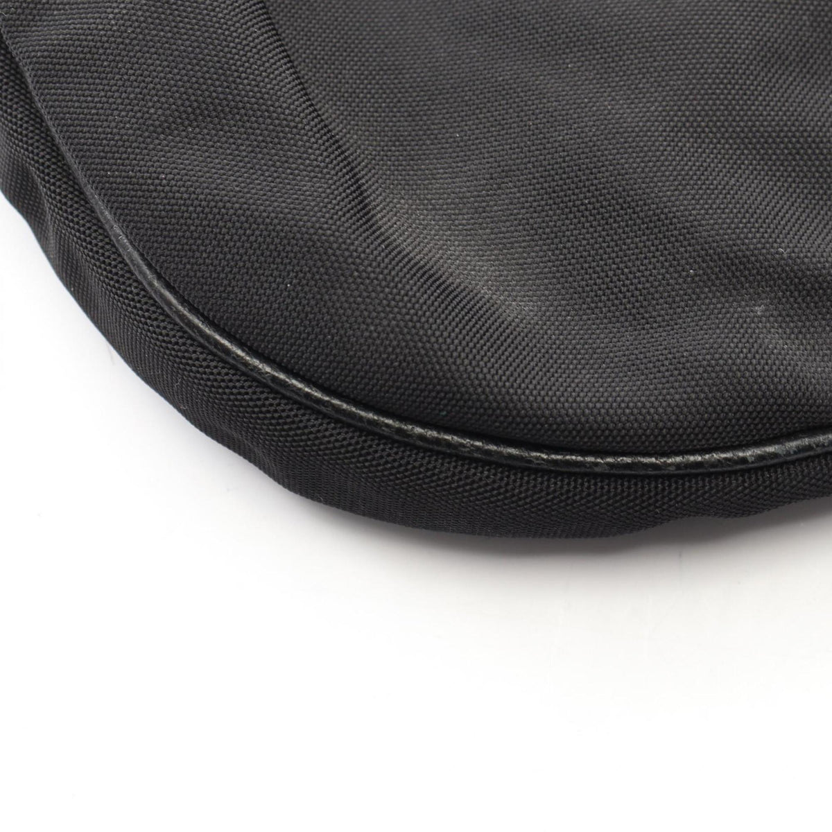 Gucci Black Nylon Leather Handbag Shoulder Bag (Pre-Owned)