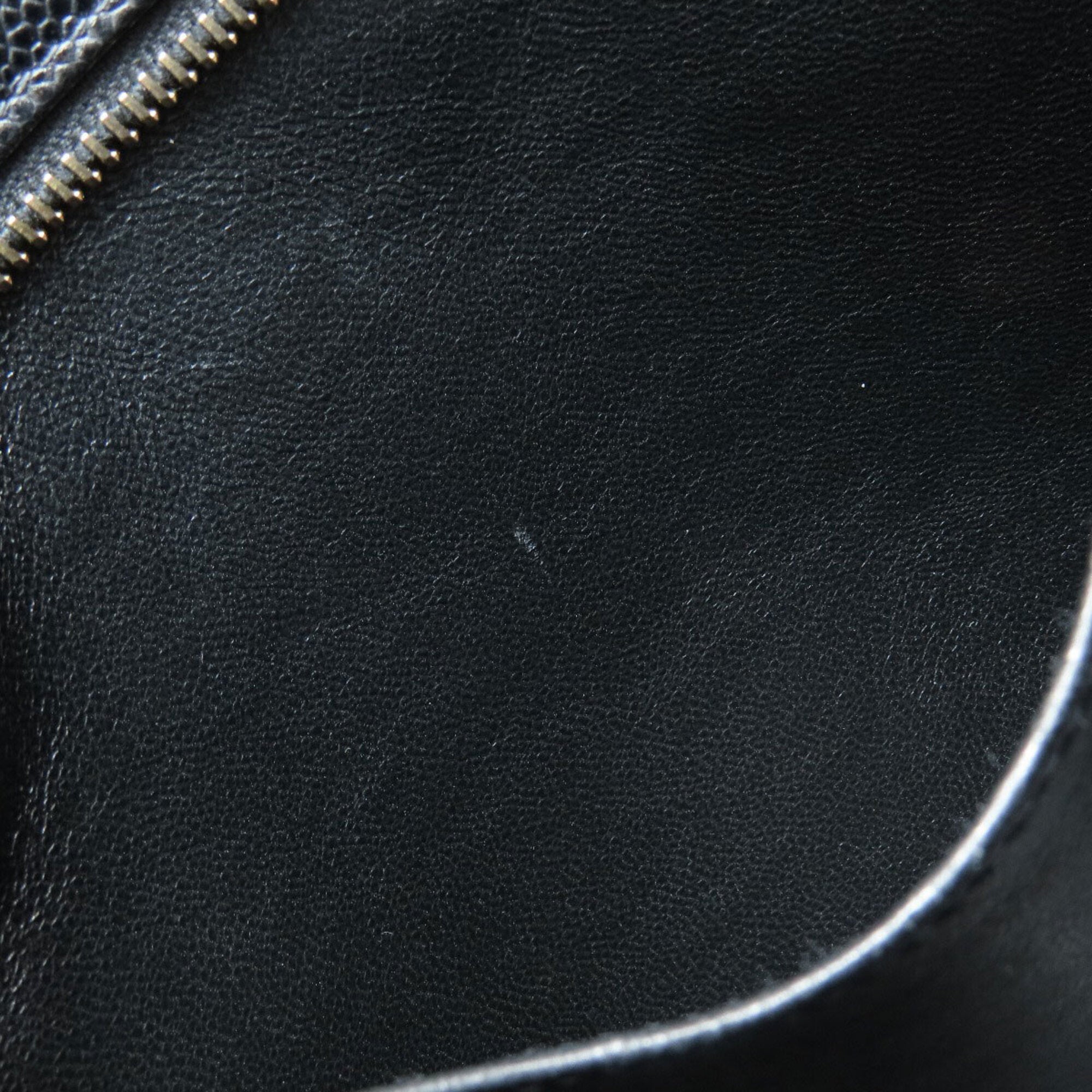 Chanel Black Leather Tote Bag (Pre-Owned)