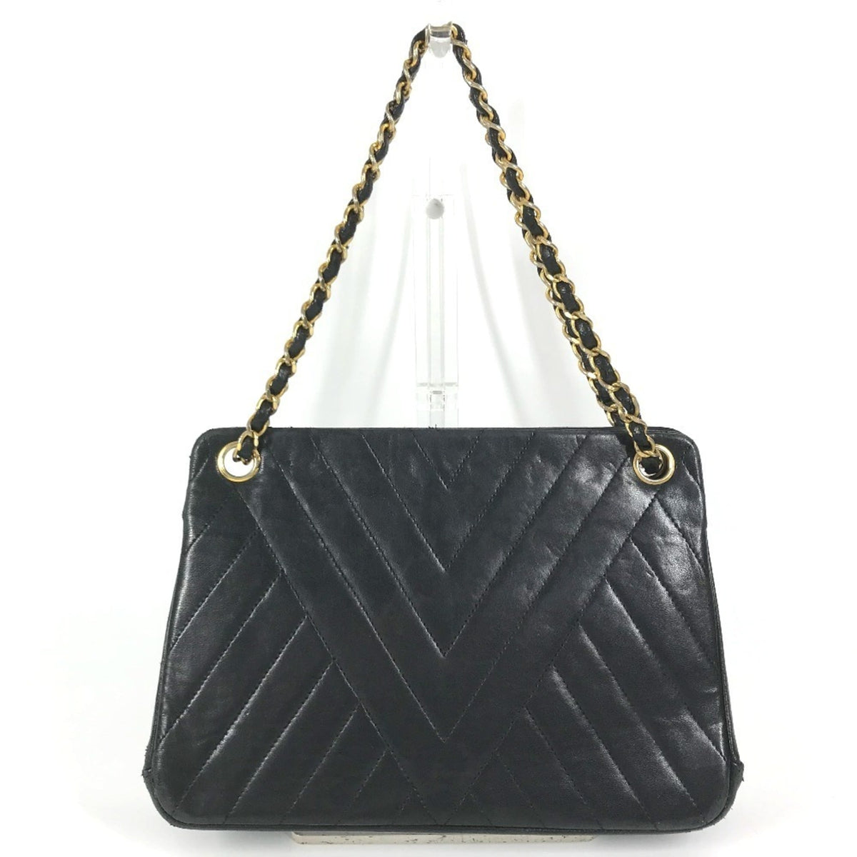 Chanel Black Gold Leather Handbag Shoulder Bag (Pre-Owned)
