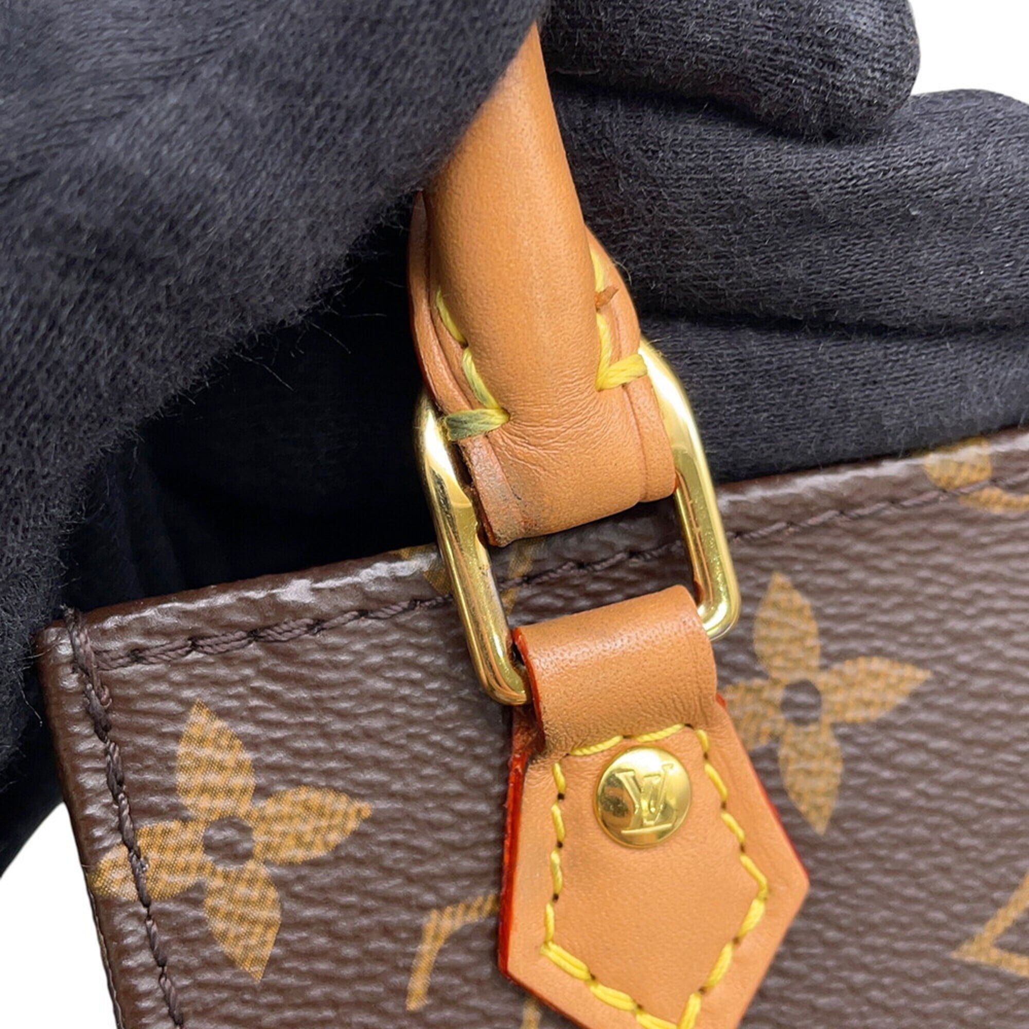 Louis Vuitton Brown Monogram Monogram Handbag (Pre-Owned)