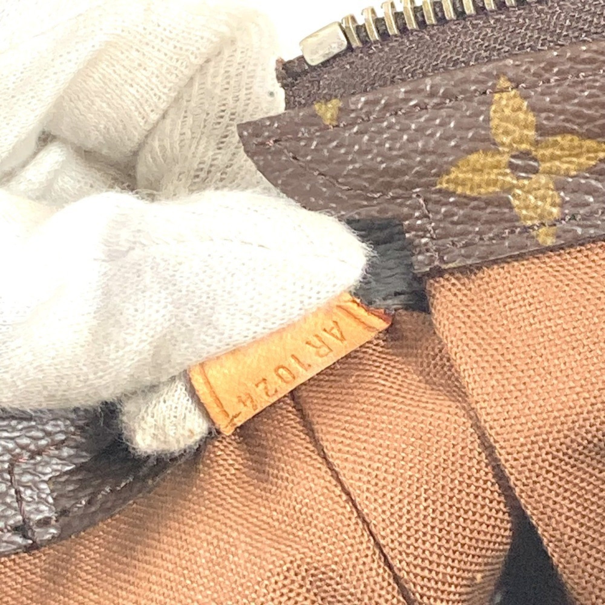 Louis Vuitton Brown Monogram Monogram Canvas Shoulder Bag Tote Bag (Pre-Owned)