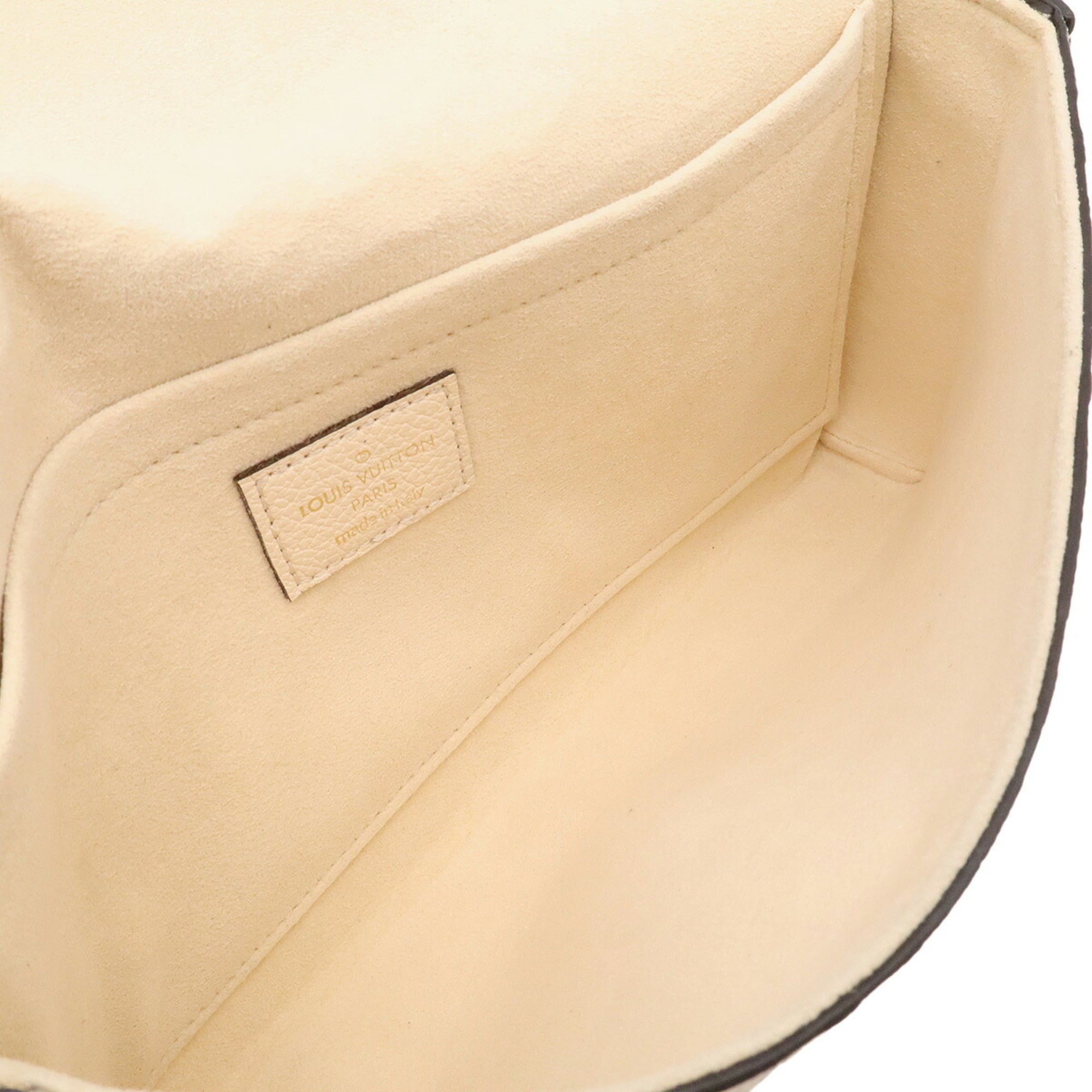Louis Vuitton Cream Leather Clutch Bag Pochette Shoulder Bag (Pre-Owned)