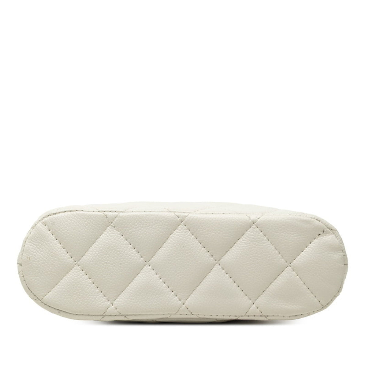 Chanel Matelasse White Grained Calfskin Shoulder Bag (Pre-Owned)