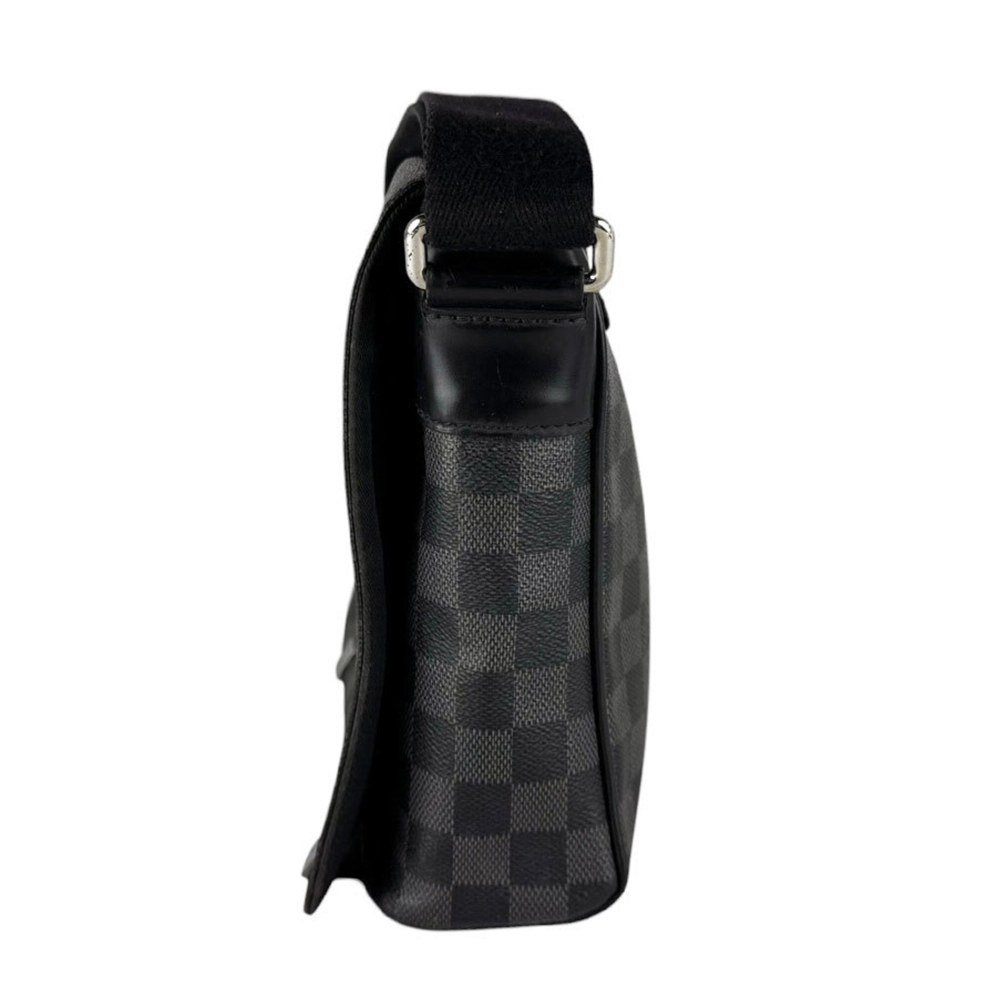 Louis Vuitton Black Damier Graphite Damier Graphite Shoulder Bag (Pre-Owned)