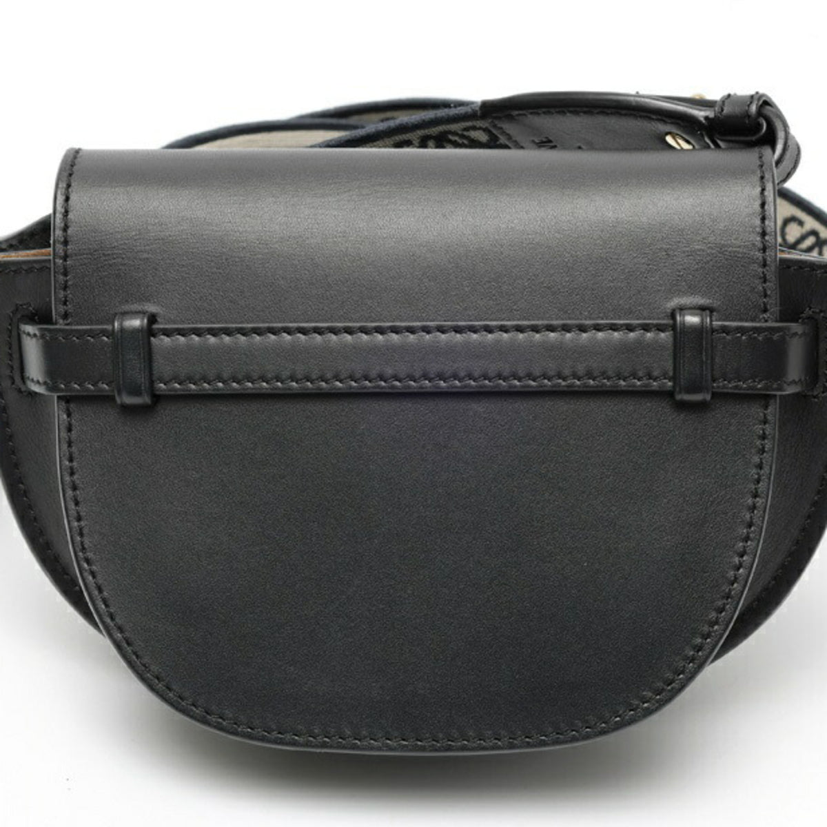 Loewe Black Leather Shoulder Bag (Pre-Owned)