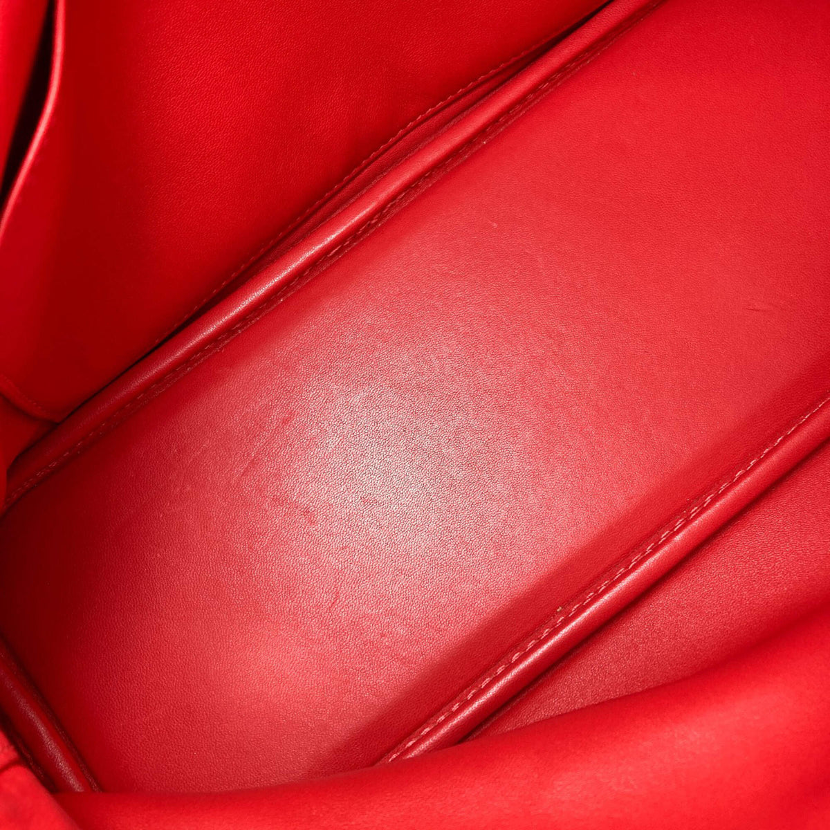 Hermes Red Color Handbag (Pre-Owned)