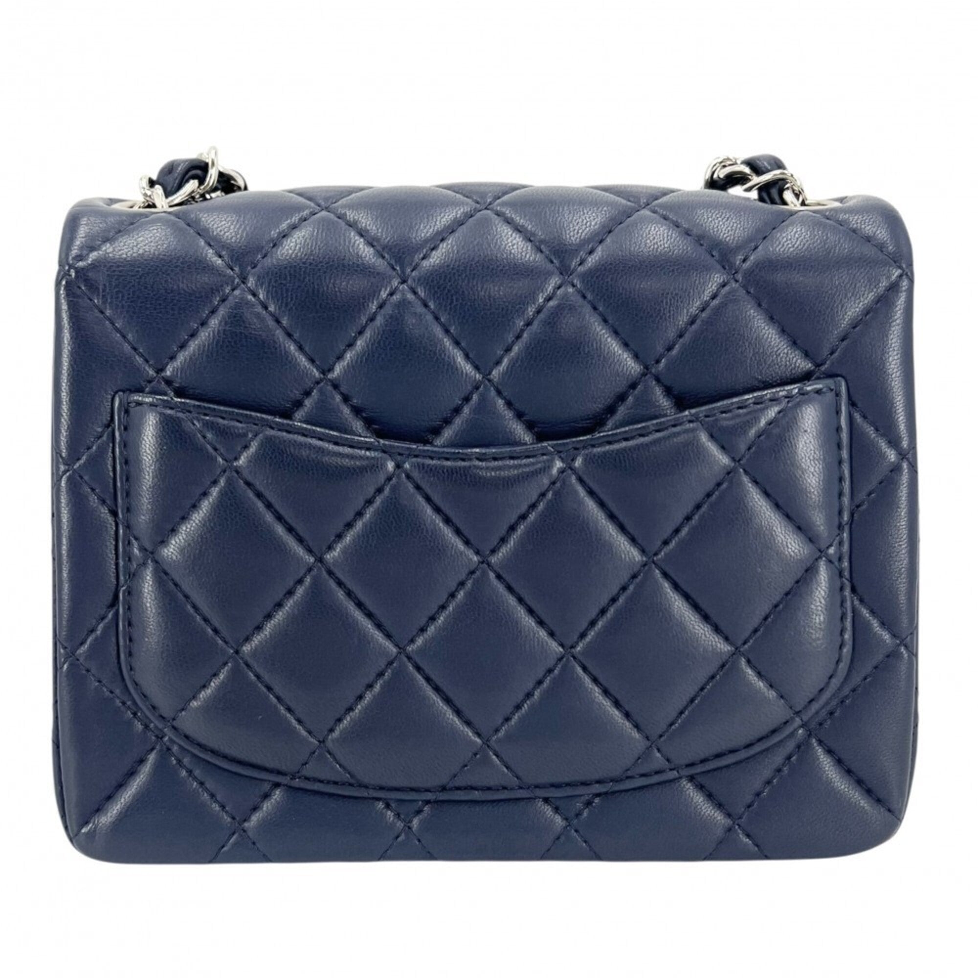 Chanel Blue Leather Shoulder Bag (Pre-Owned)