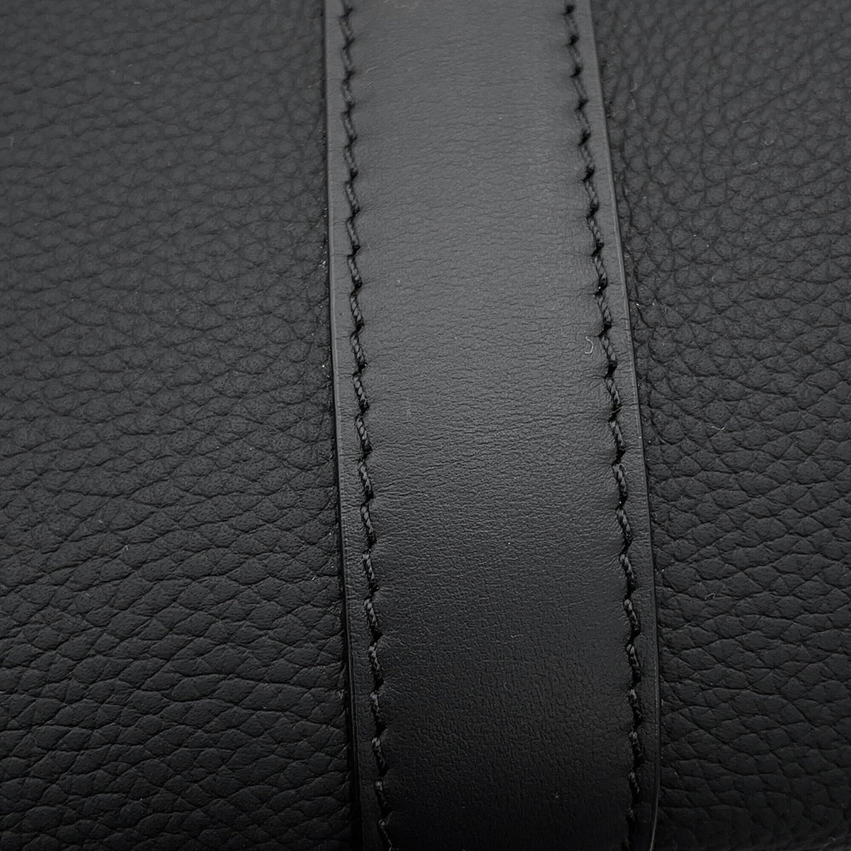 Louis Vuitton Black Noir Leather Handbag Tote Bag (Pre-Owned)