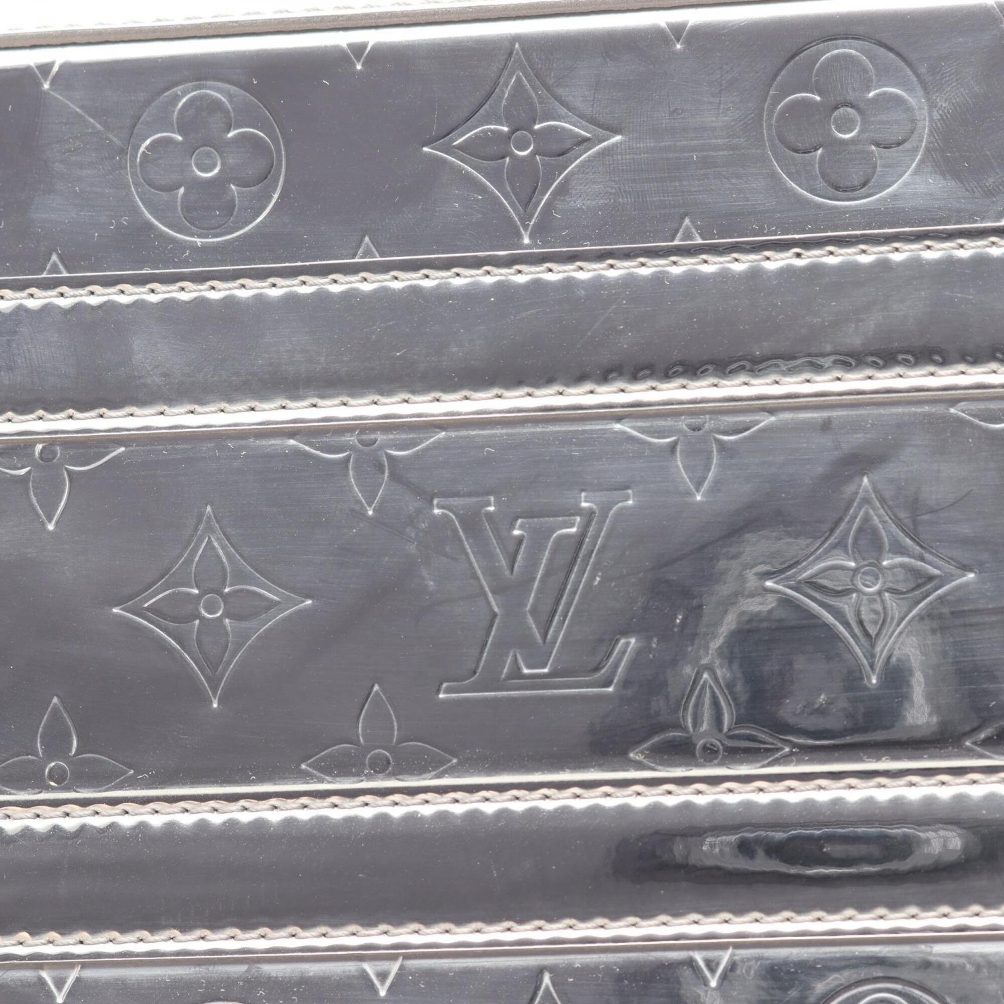 Louis Vuitton Silver Leather Handbag (Pre-Owned)