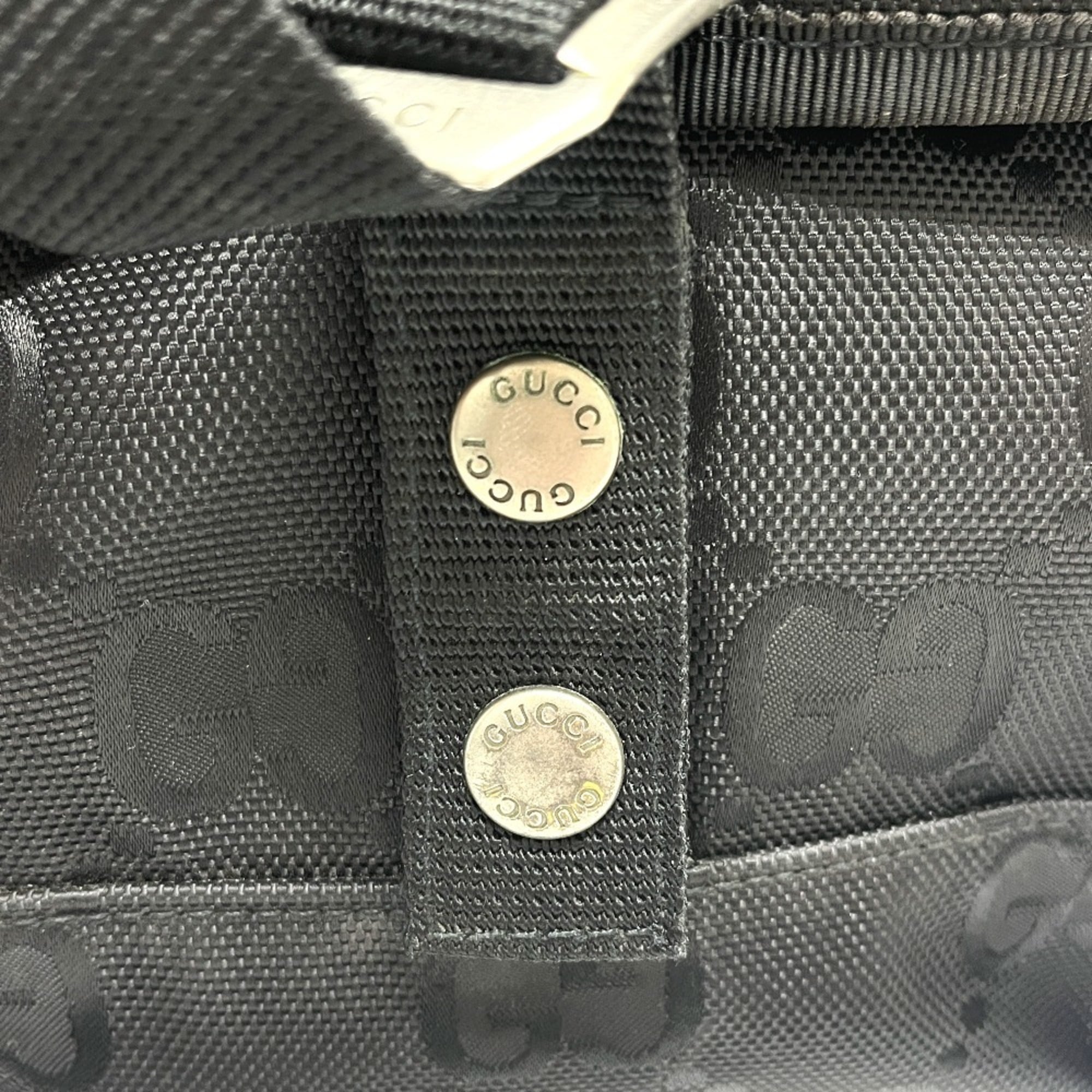 Gucci Black Nylon Leather Handbag Shoulder Bag (Pre-Owned)