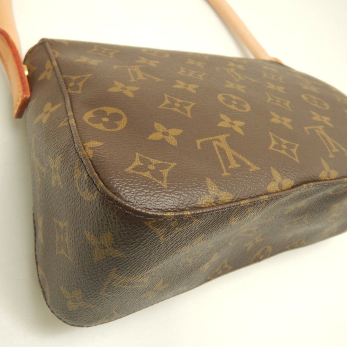 Louis Vuitton Brown Monogram Canvas Shoulder Bag (Pre-Owned)