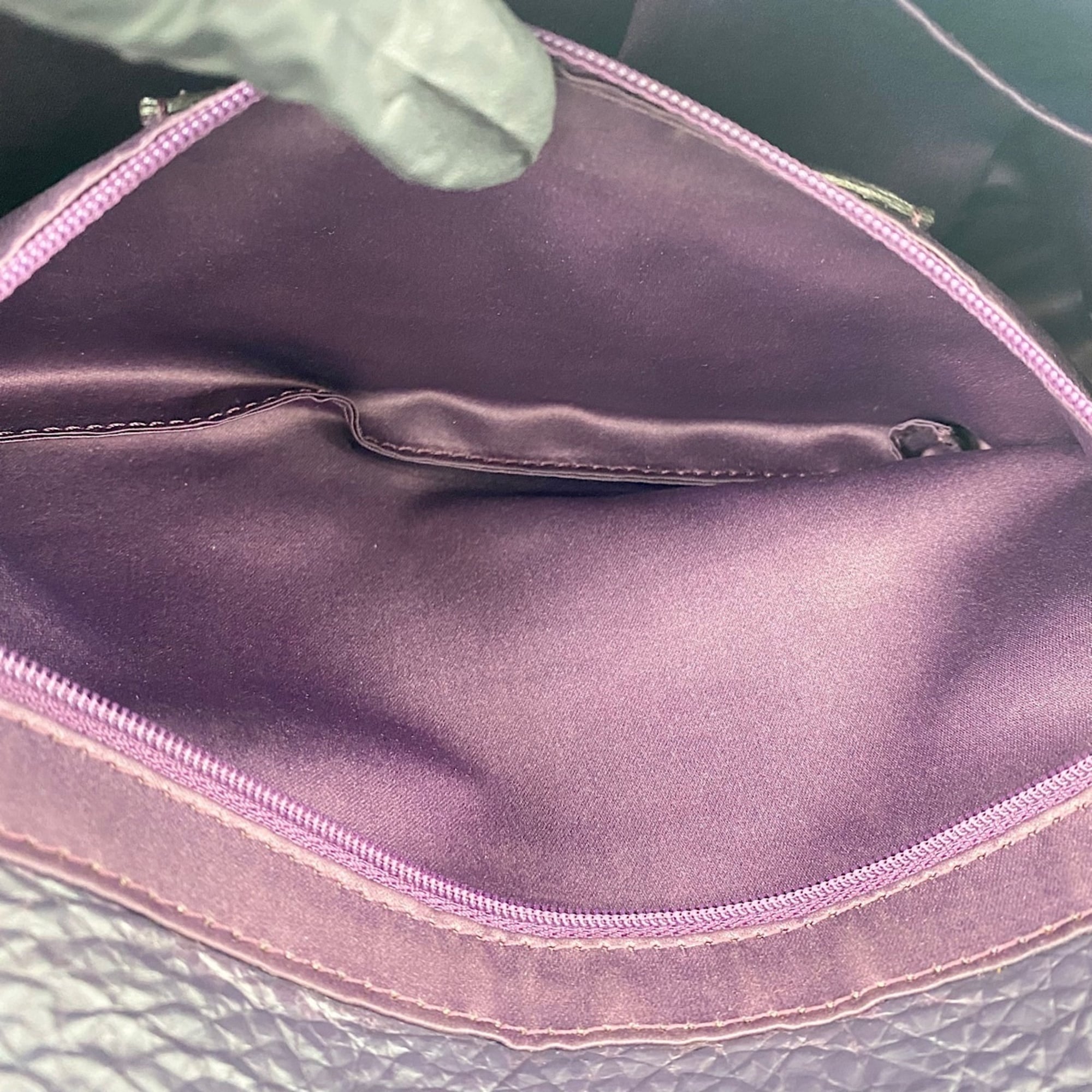 Chanel Purple Shoulder Bag (Pre-Owned)