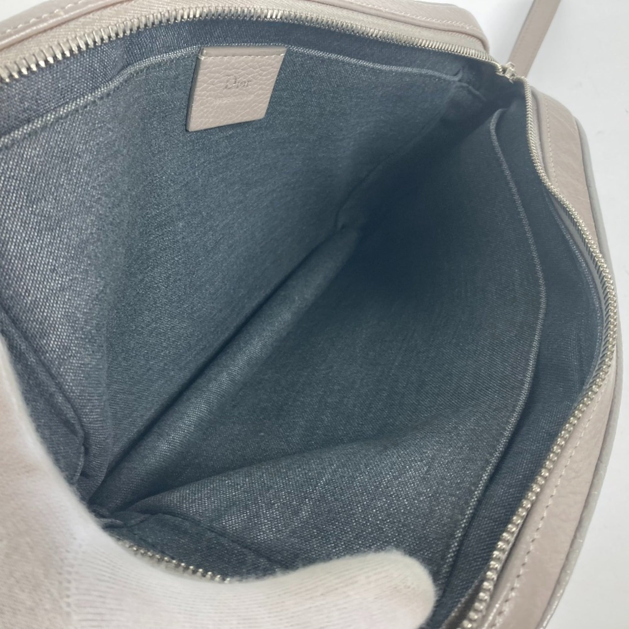 Christian Dior Gray Leather Clutch Bag (Pre-Owned)