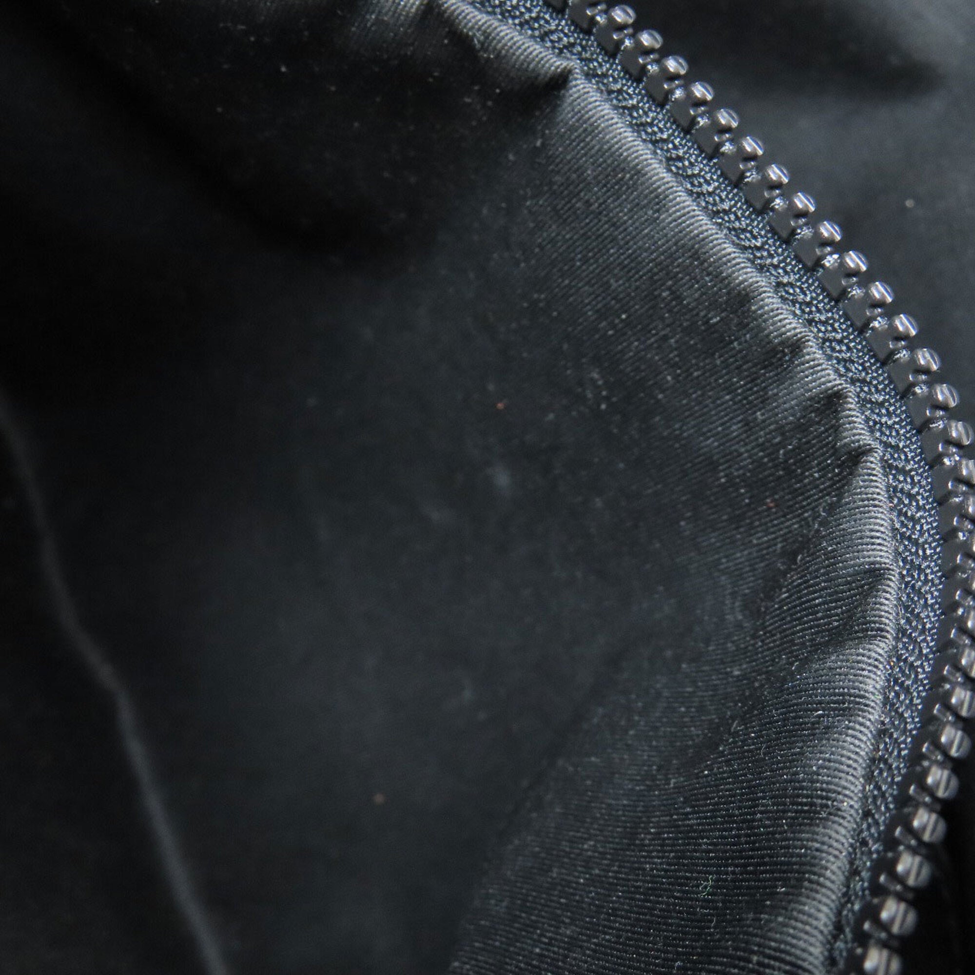 Gucci Black Nylon Canvas Tote Bag (Pre-Owned)
