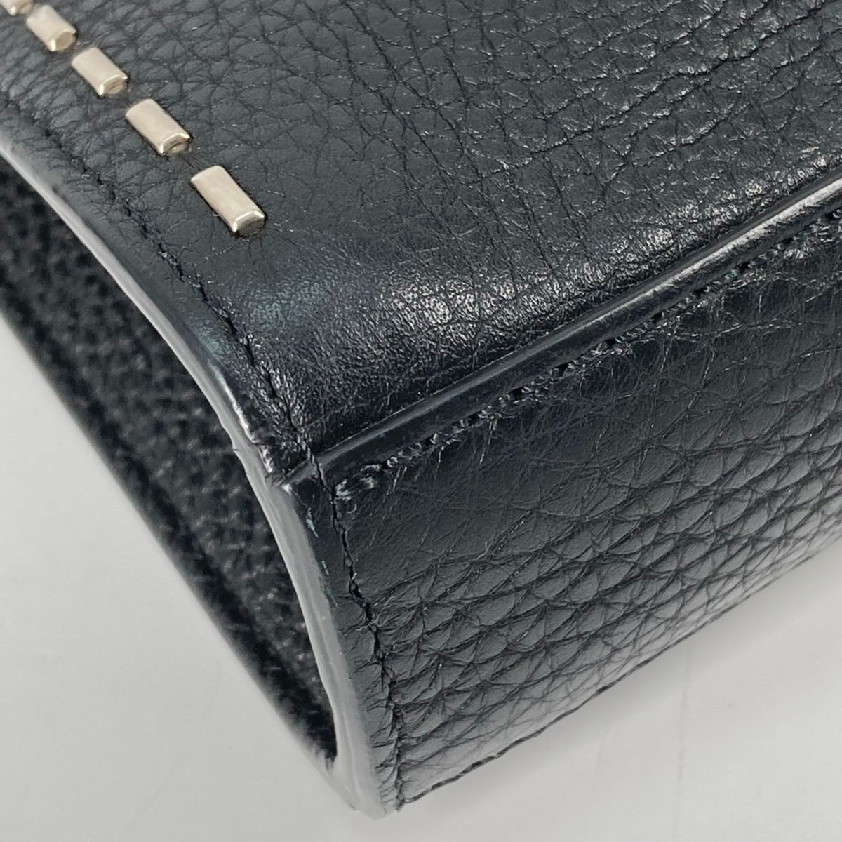 Fendi Black Leather Handbag (Pre-Owned)