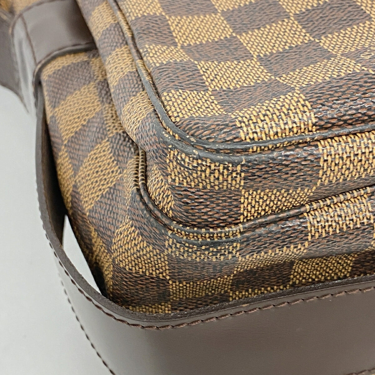 Louis Vuitton Ebene Shoulder Bag (Pre-Owned)