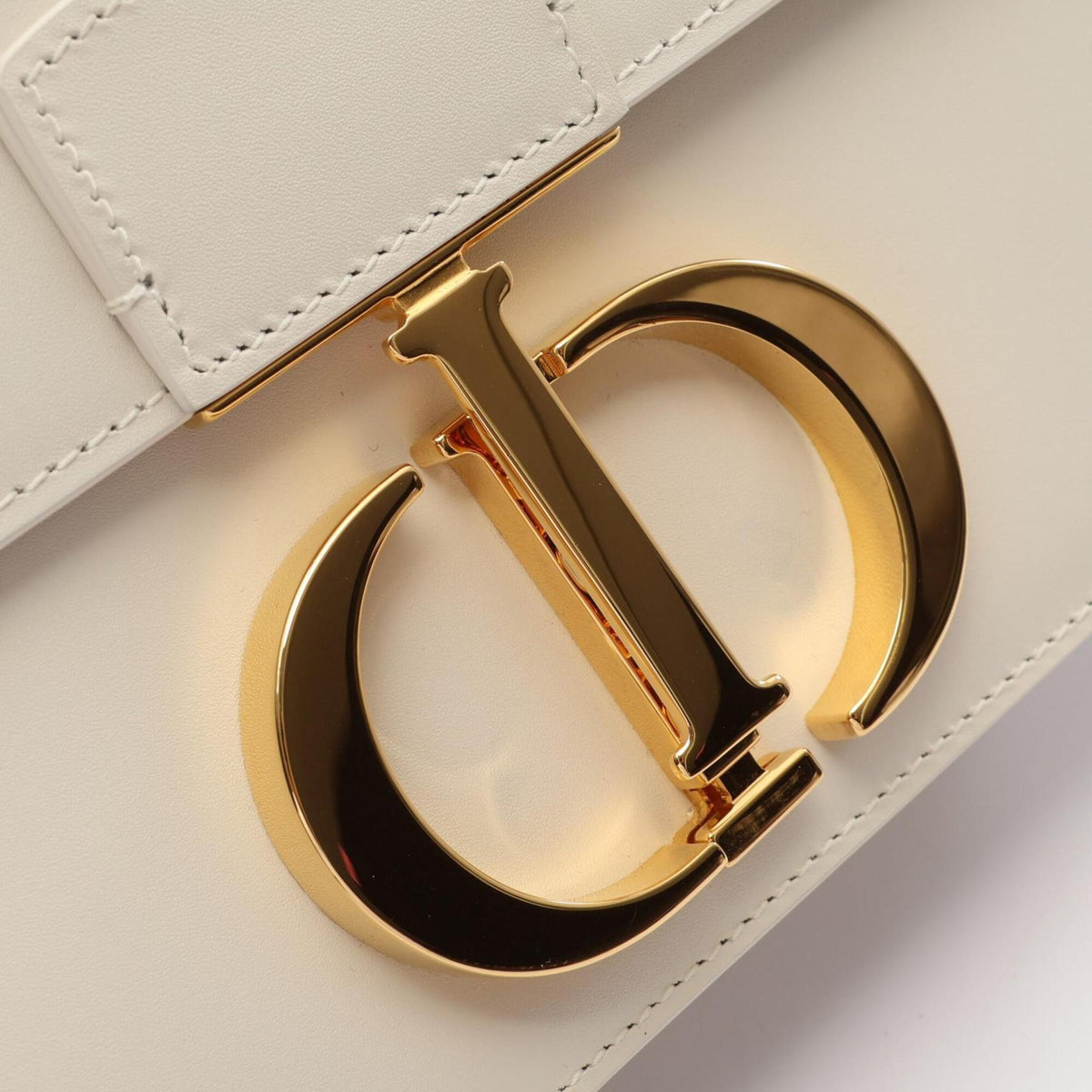 Christian Dior White Leather Handbag Shoulder Bag (Pre-Owned)