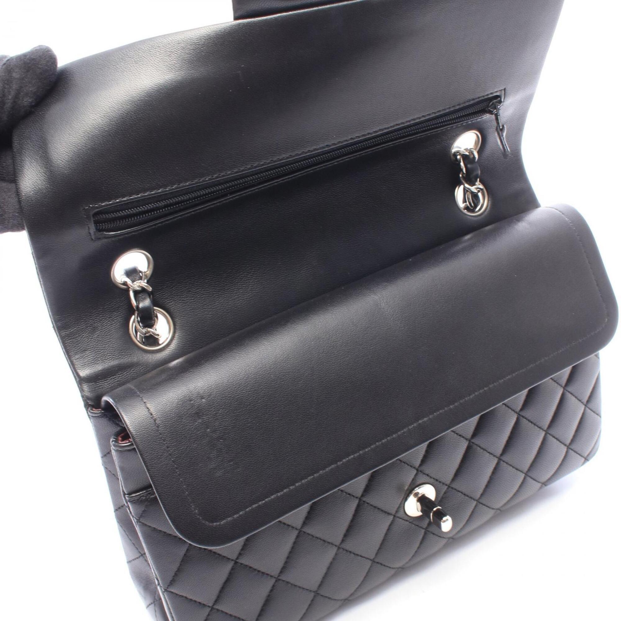Chanel Black Leather Handbag Shoulder Bag (Pre-Owned)
