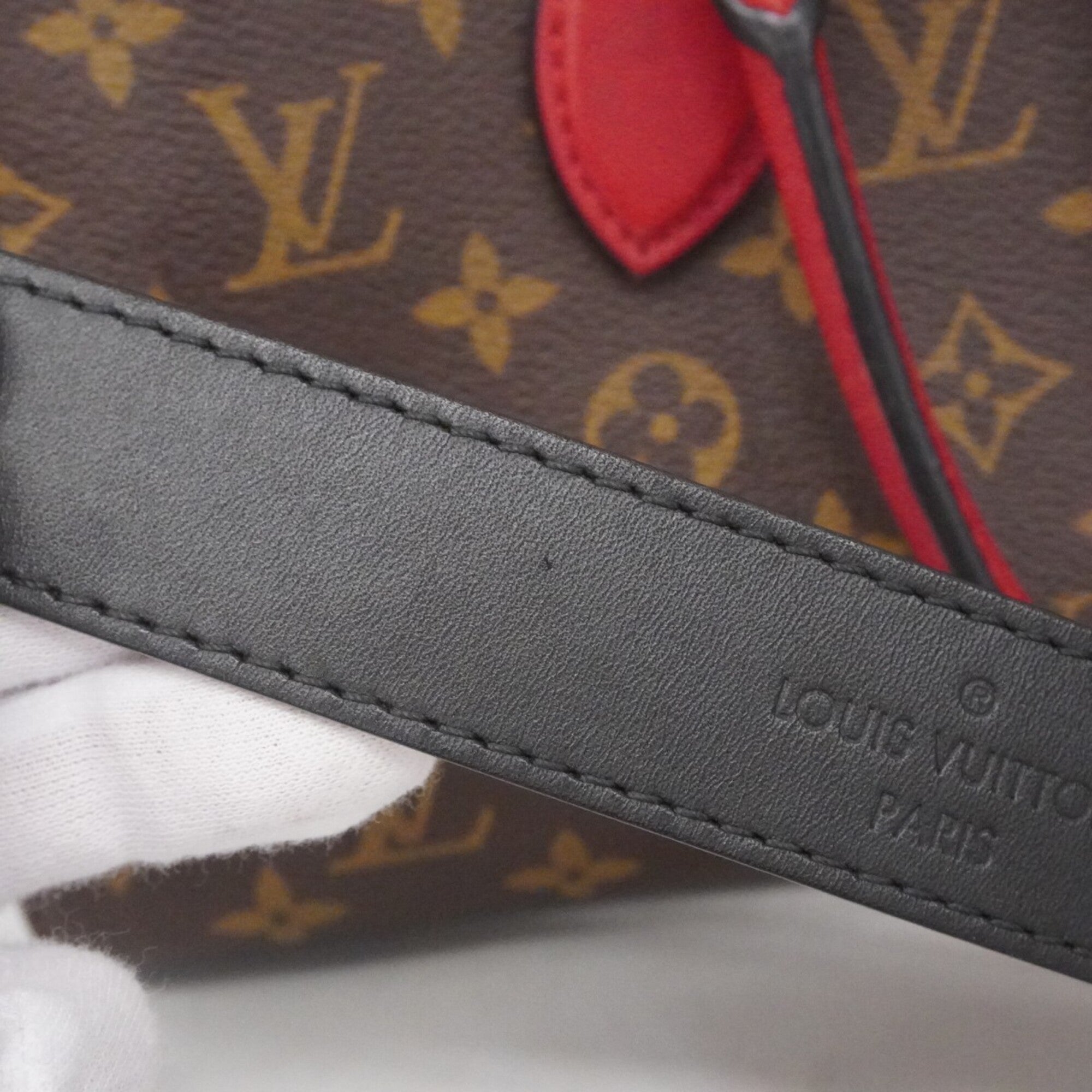Louis Vuitton Brown Noir Handbag (Pre-Owned)