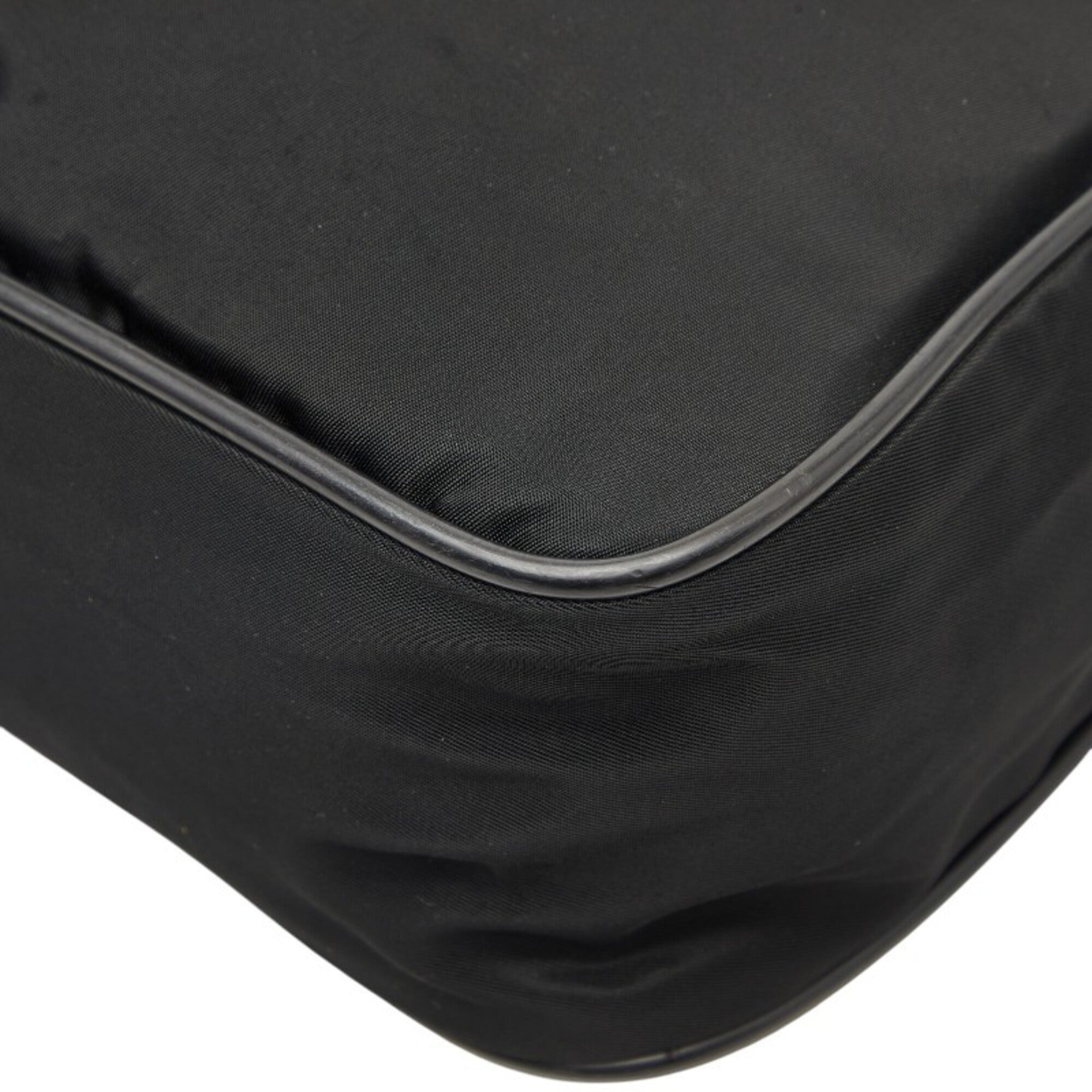 Prada Black Nylon Shoulder Bag (Pre-Owned)