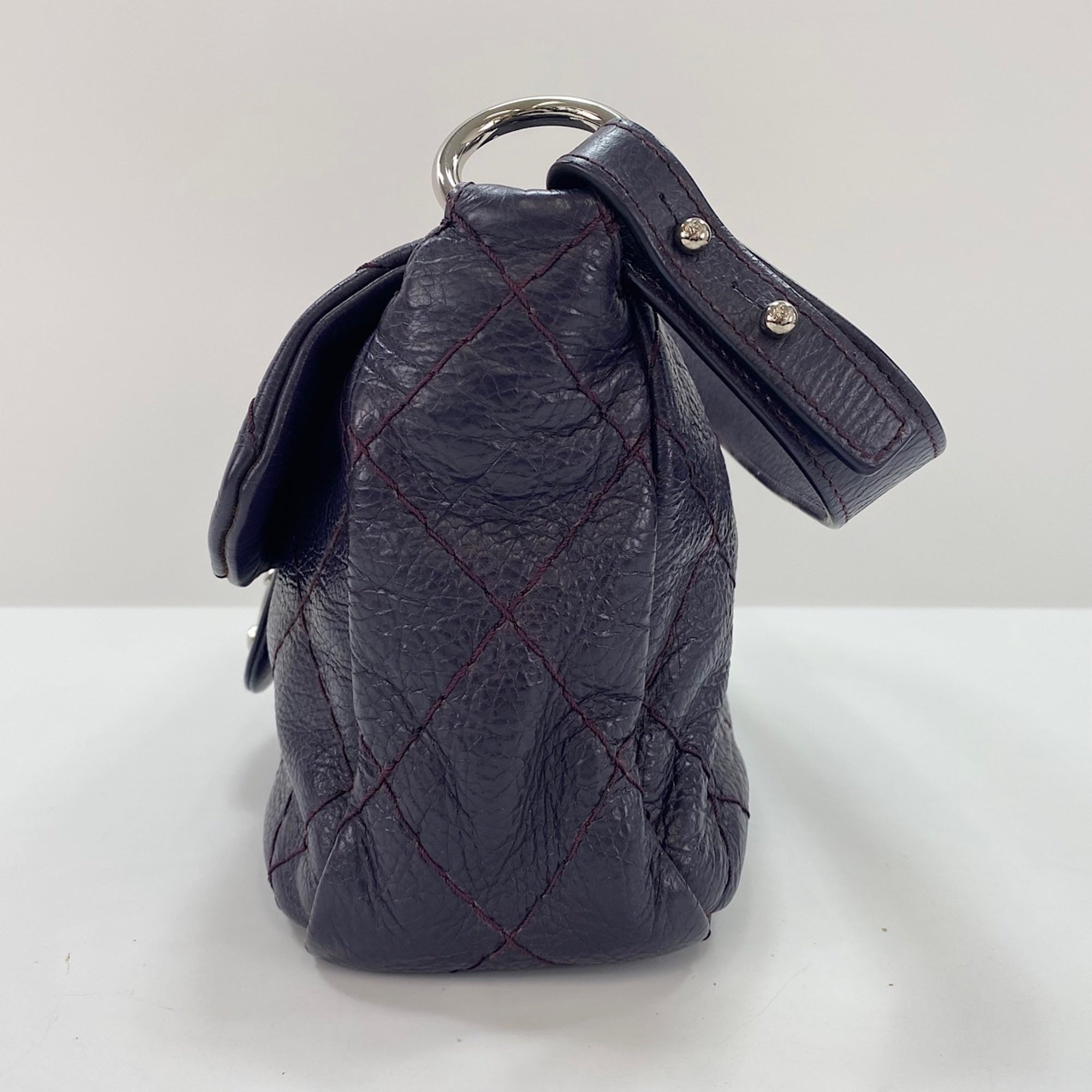 Chanel Purple Shoulder Bag (Pre-Owned)