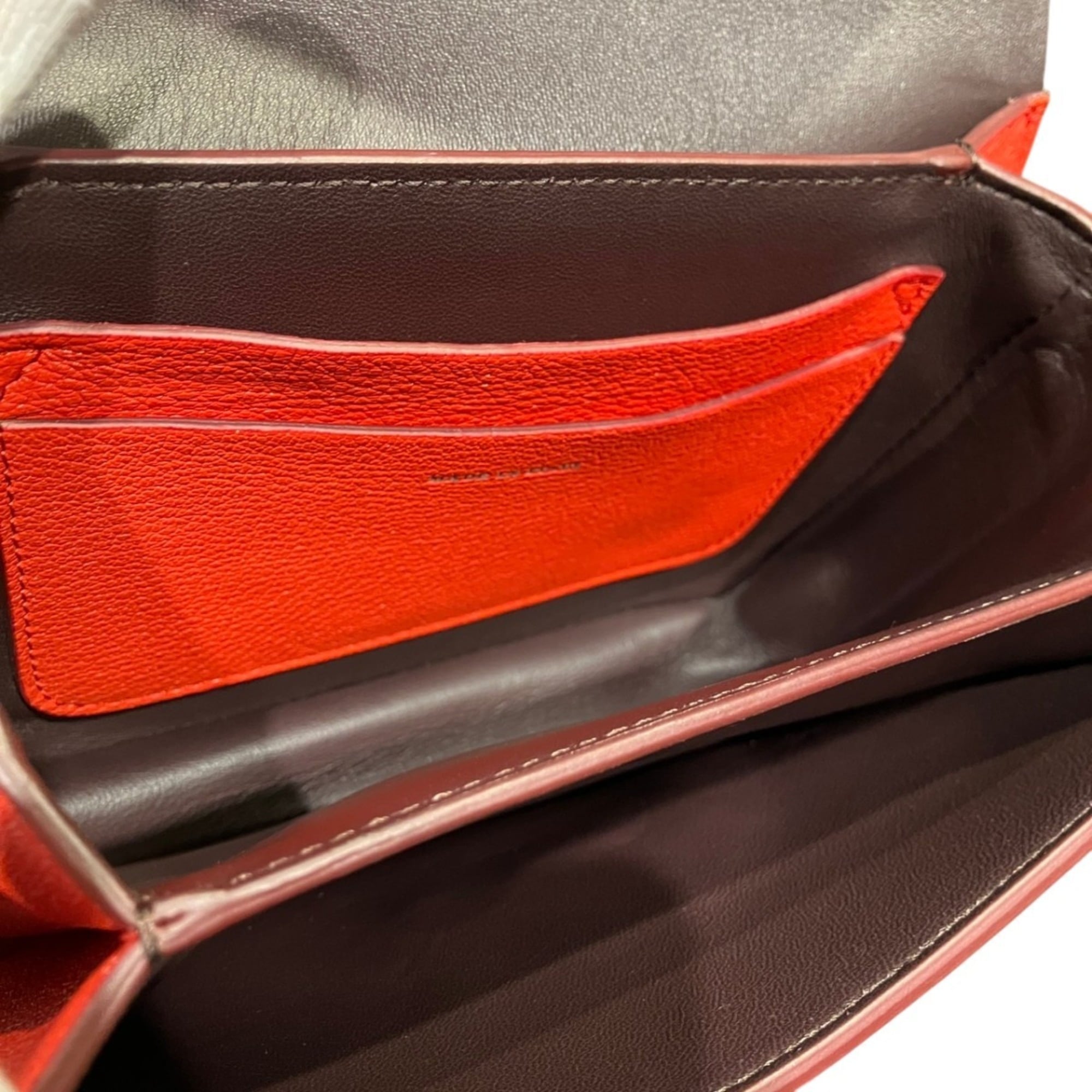 Burberry Red Color Leather Shoulder Bag (Pre-Owned)
