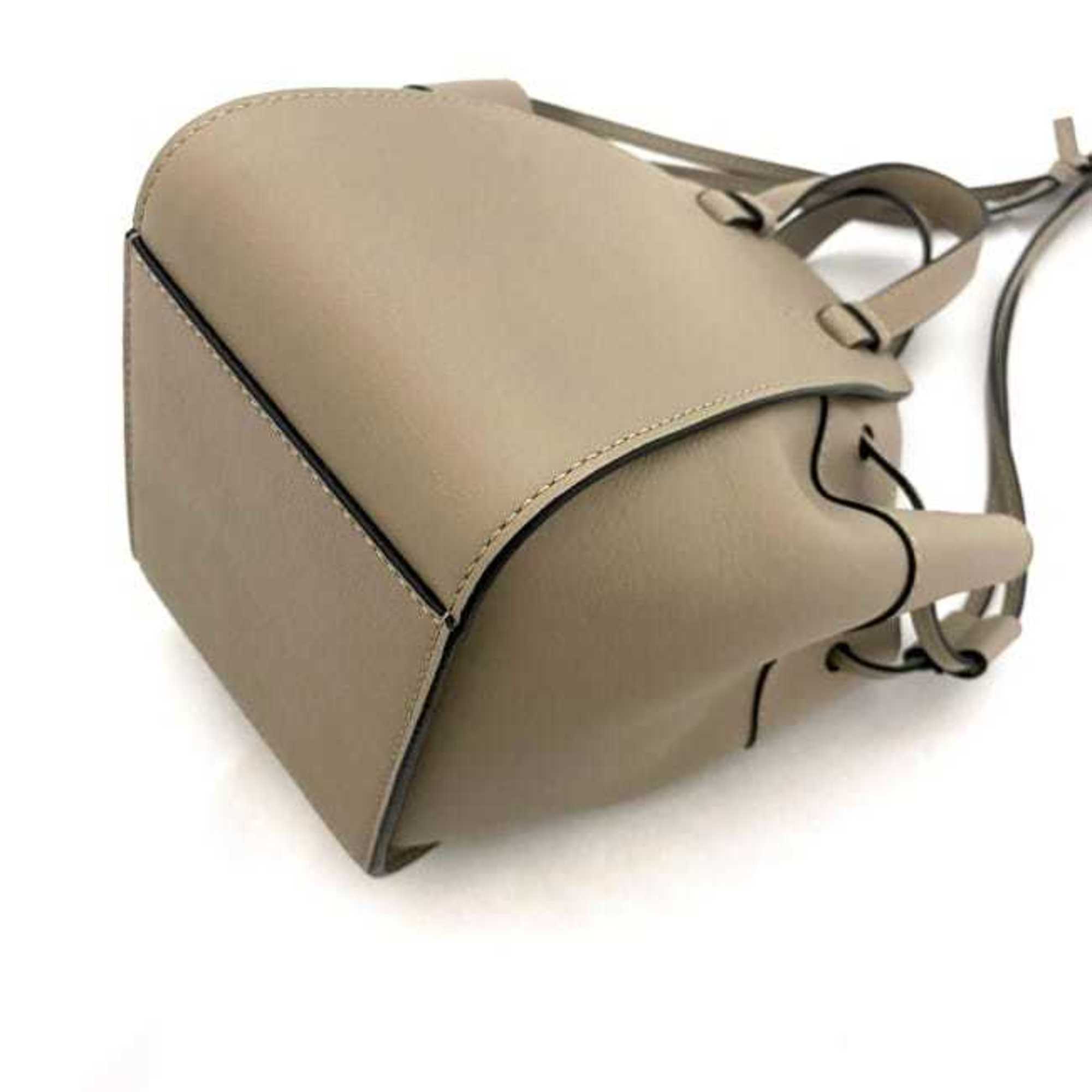 Loewe Hammock Beige Leather Handbag Shoulder Bag (Pre-Owned)