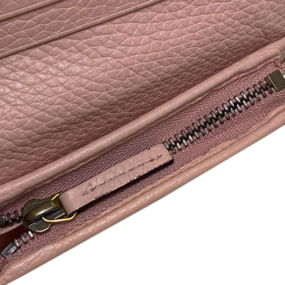 Gucci Pink Leather Wallet (Bi-Fold) (Pre-Owned)