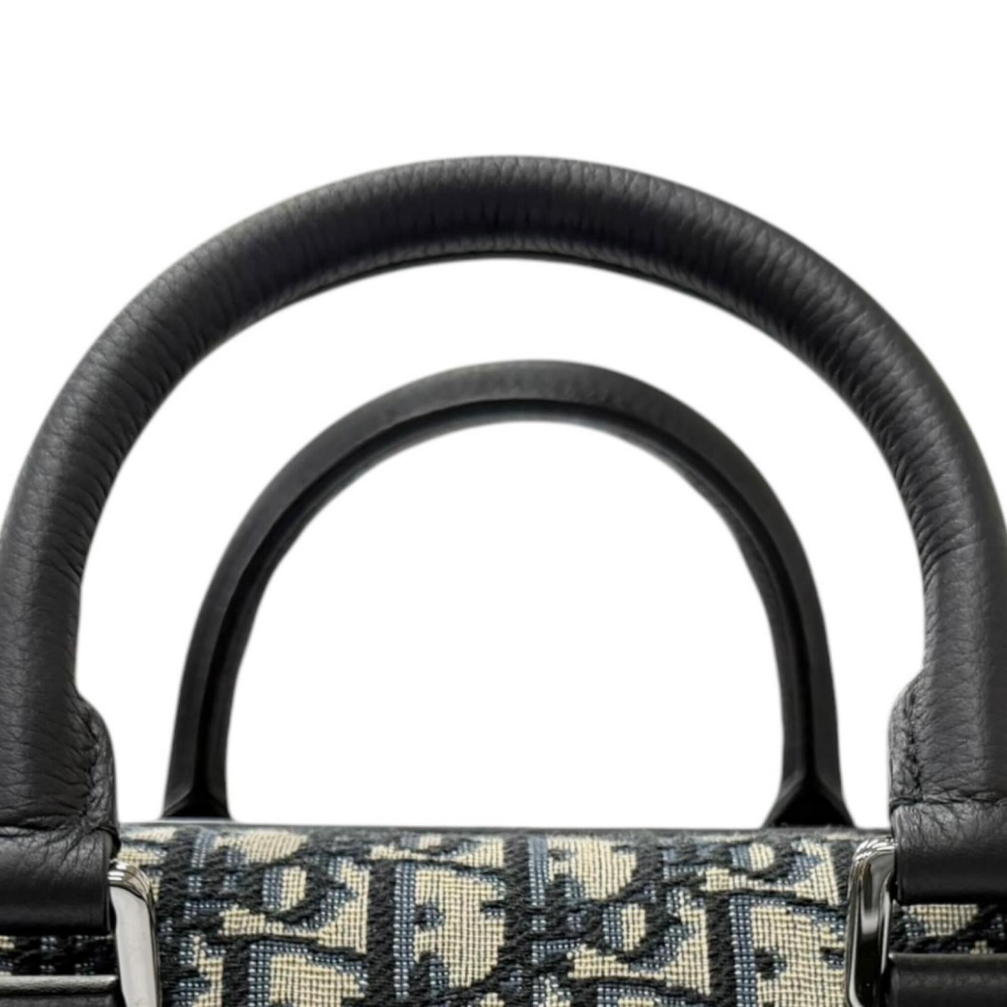 Dior Homme Beige Navy Leather Shoulder Bag (Pre-Owned)