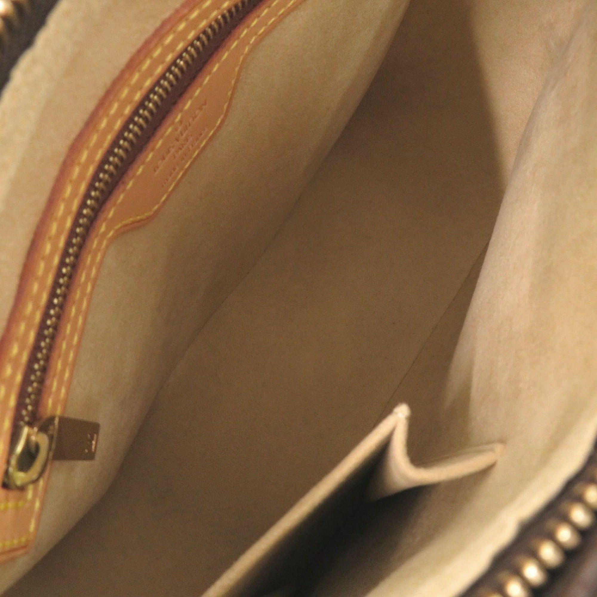 Louis Vuitton Brown Monogram Canvas Shoulder Bag (Pre-Owned)