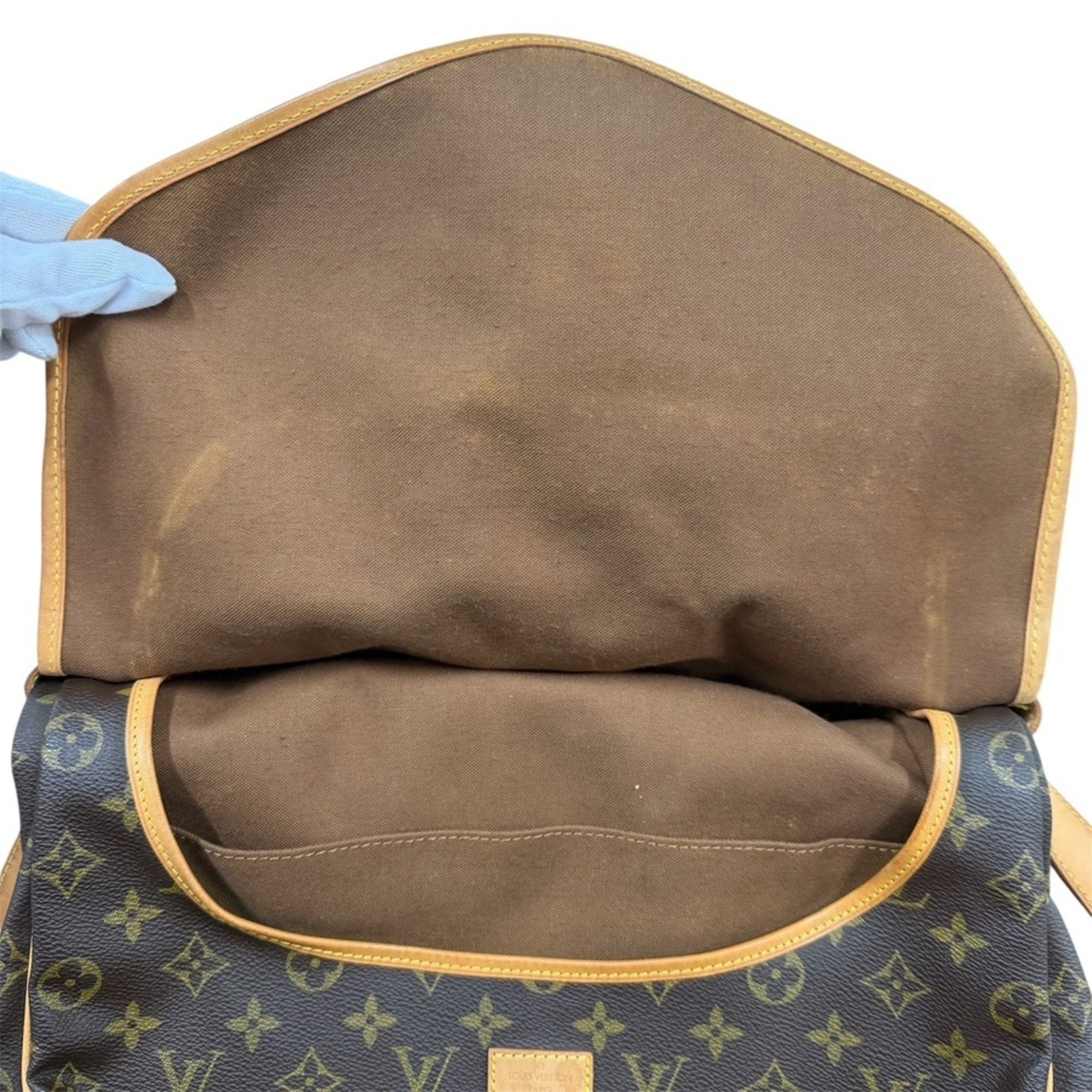 Louis Vuitton Brown Monogram Monogram Shoulder Bag (Pre-Owned)