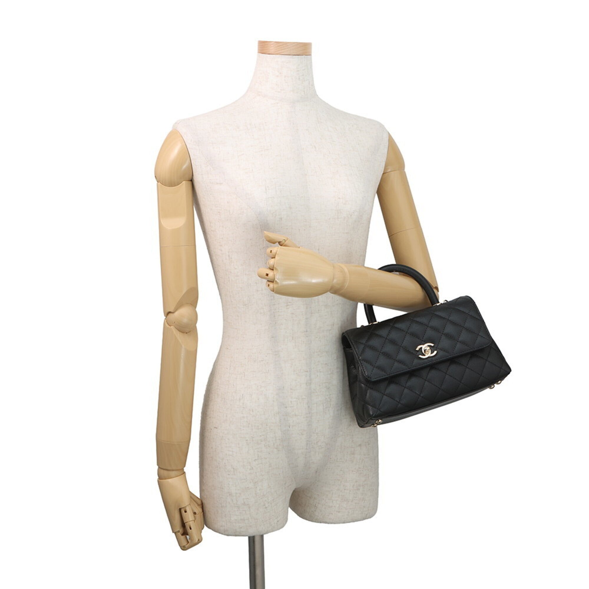 Chanel Matelasse Black Grained Calfskin Handbag Shoulder Bag (Pre-Owned)