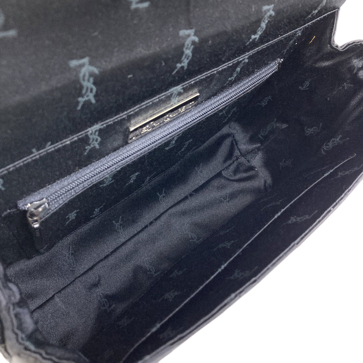 Yves Saint Laurent Black Nylon Canvas Leather Shoulder Bag (Pre-Owned)