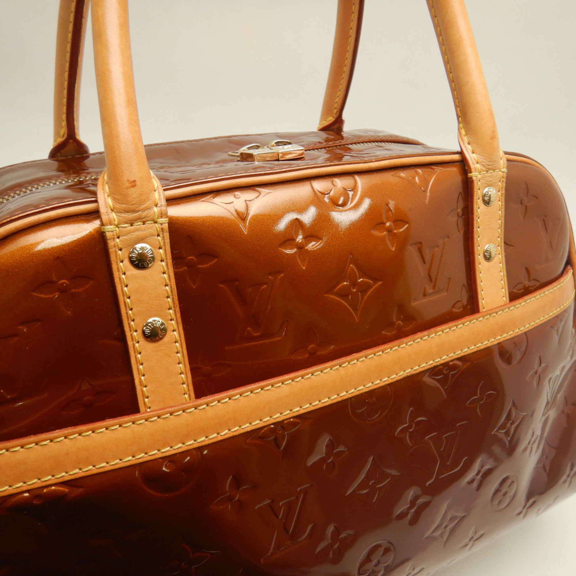 Louis Vuitton Bronze Monogram Monogram Vernis Handbag (Pre-Owned)