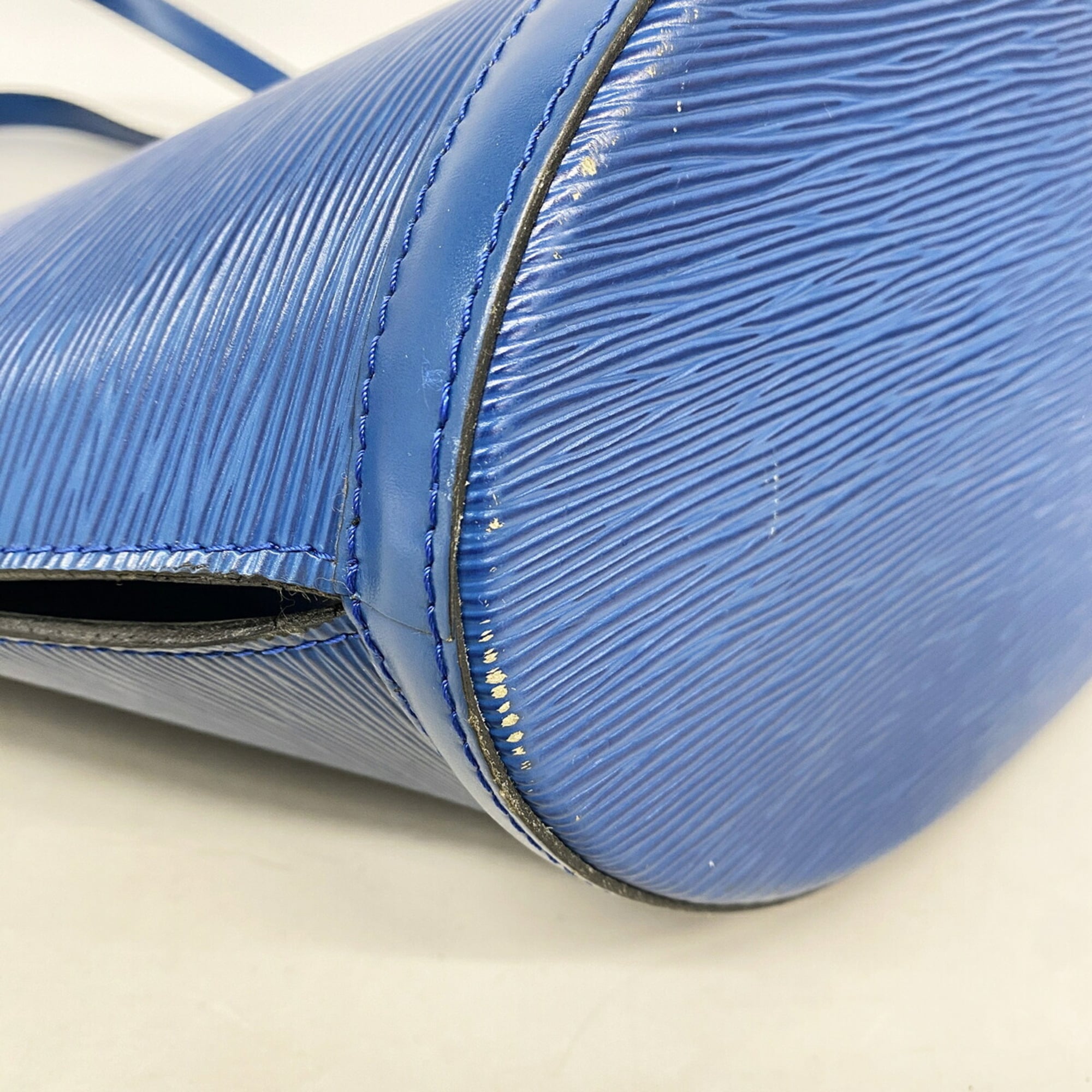 Louis Vuitton Toledo Blue Shoulder Bag (Pre-Owned)