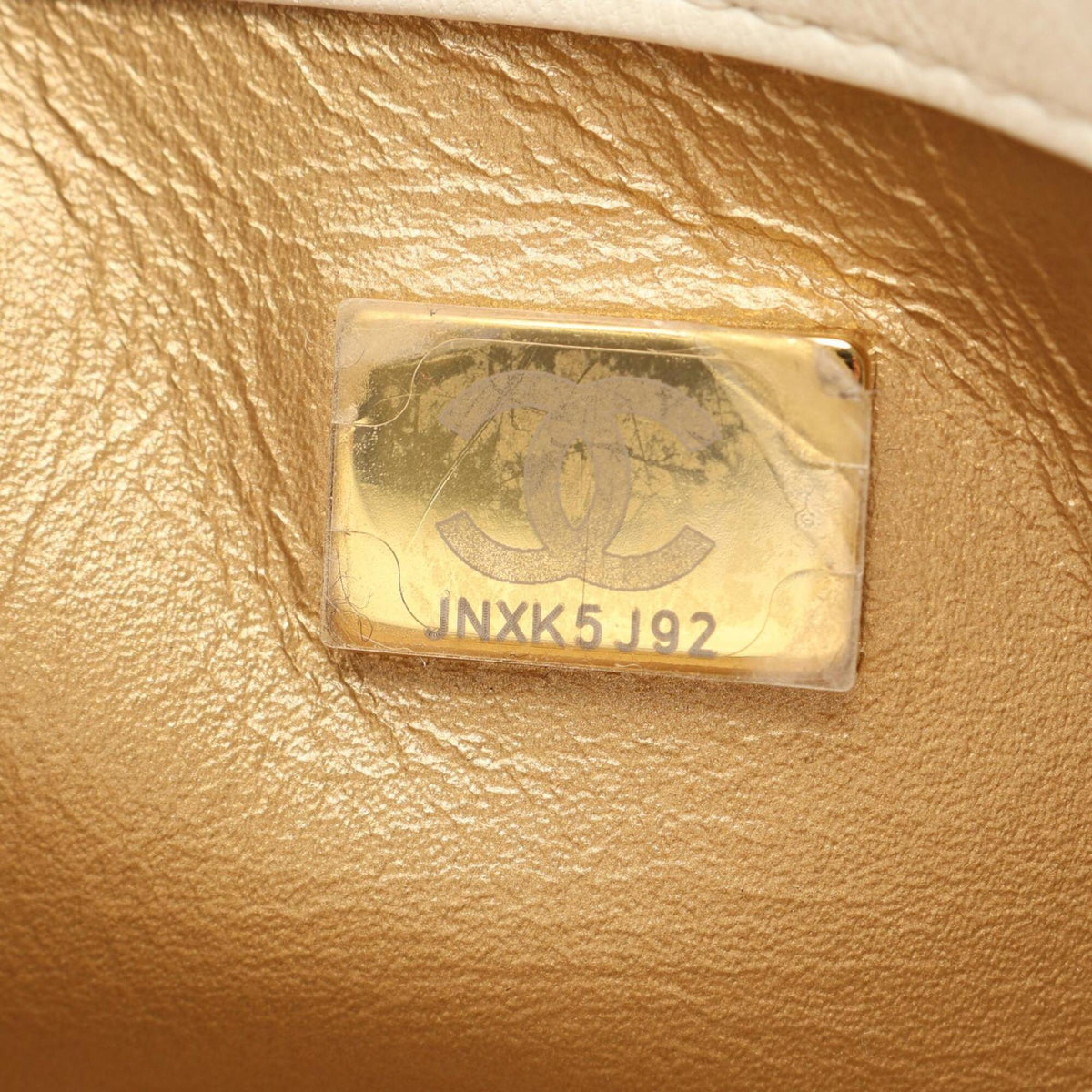 Chanel White Leather Handbag Shoulder Bag (Pre-Owned)