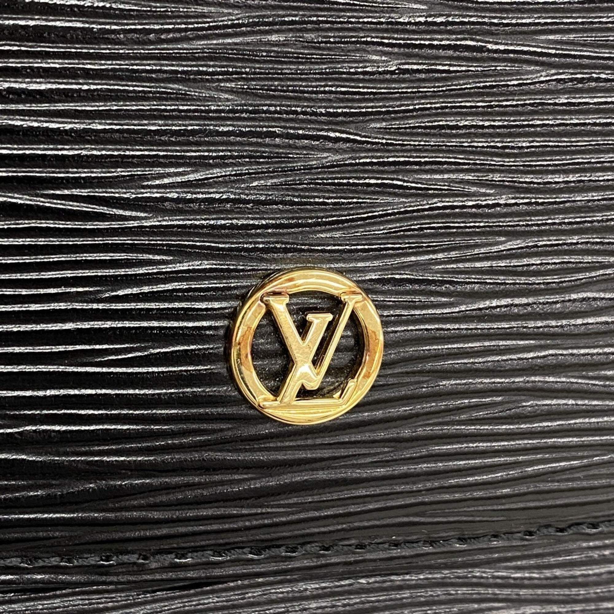 Louis Vuitton Noir Shoulder Bag (Pre-Owned)