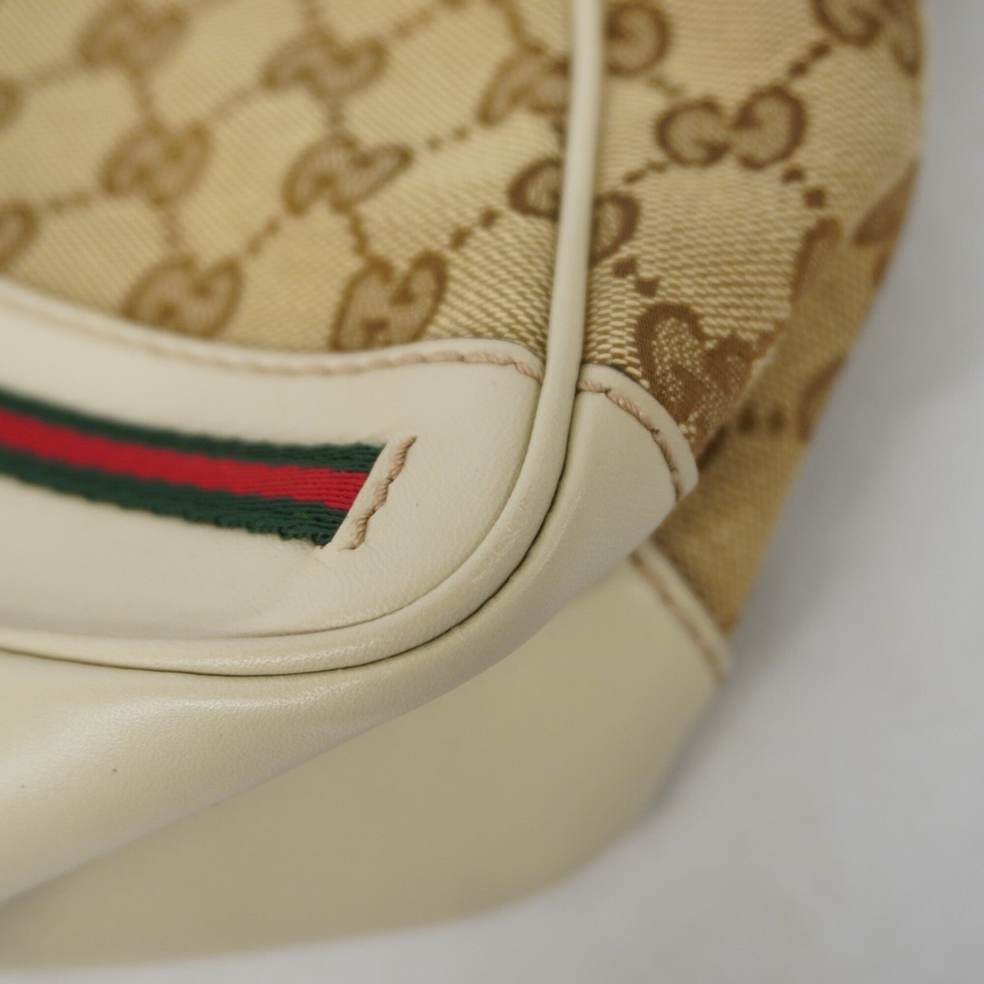 Gucci Beige Canvas Handbag (Pre-Owned)